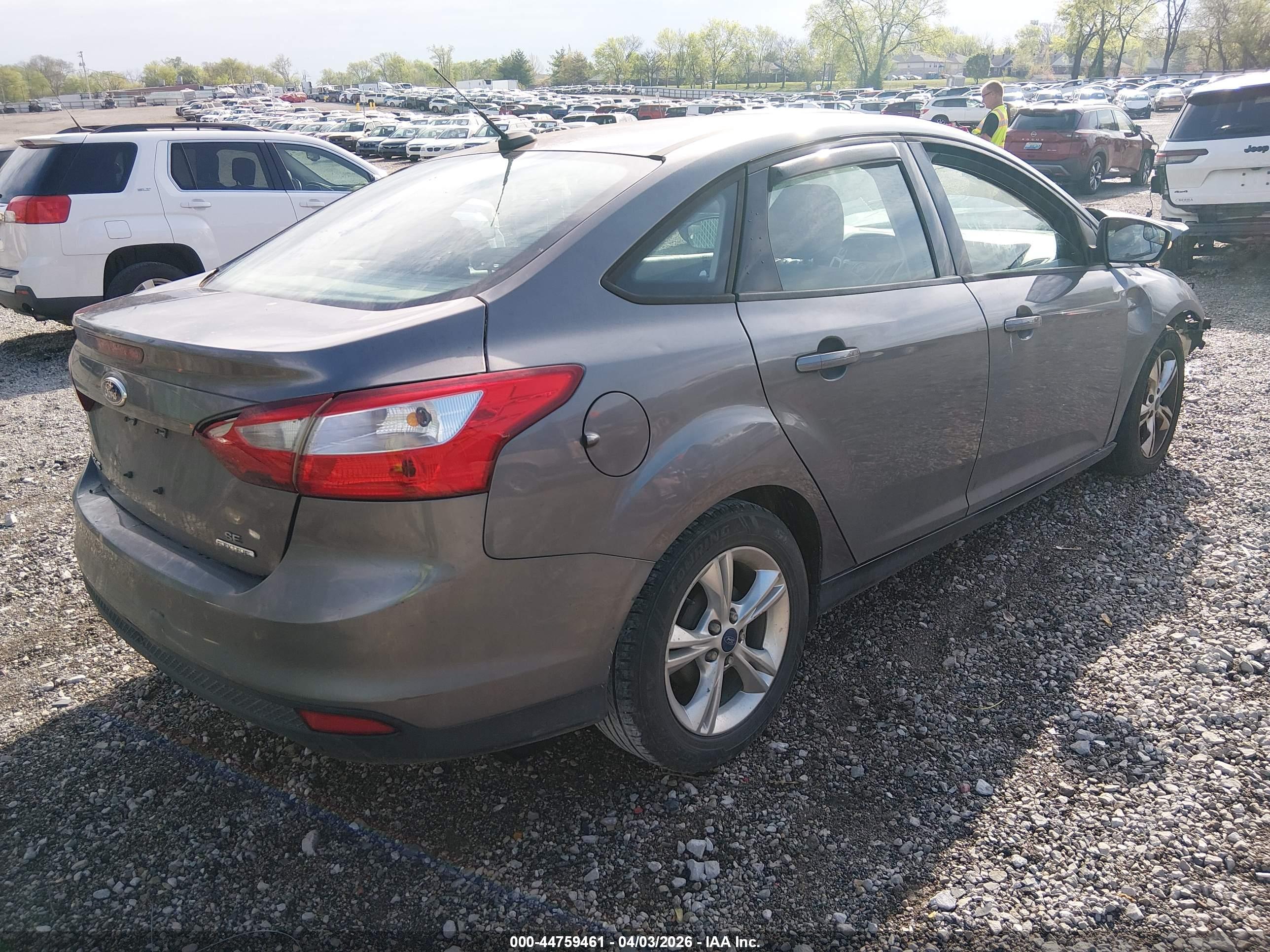 FORD FOCUS image 4