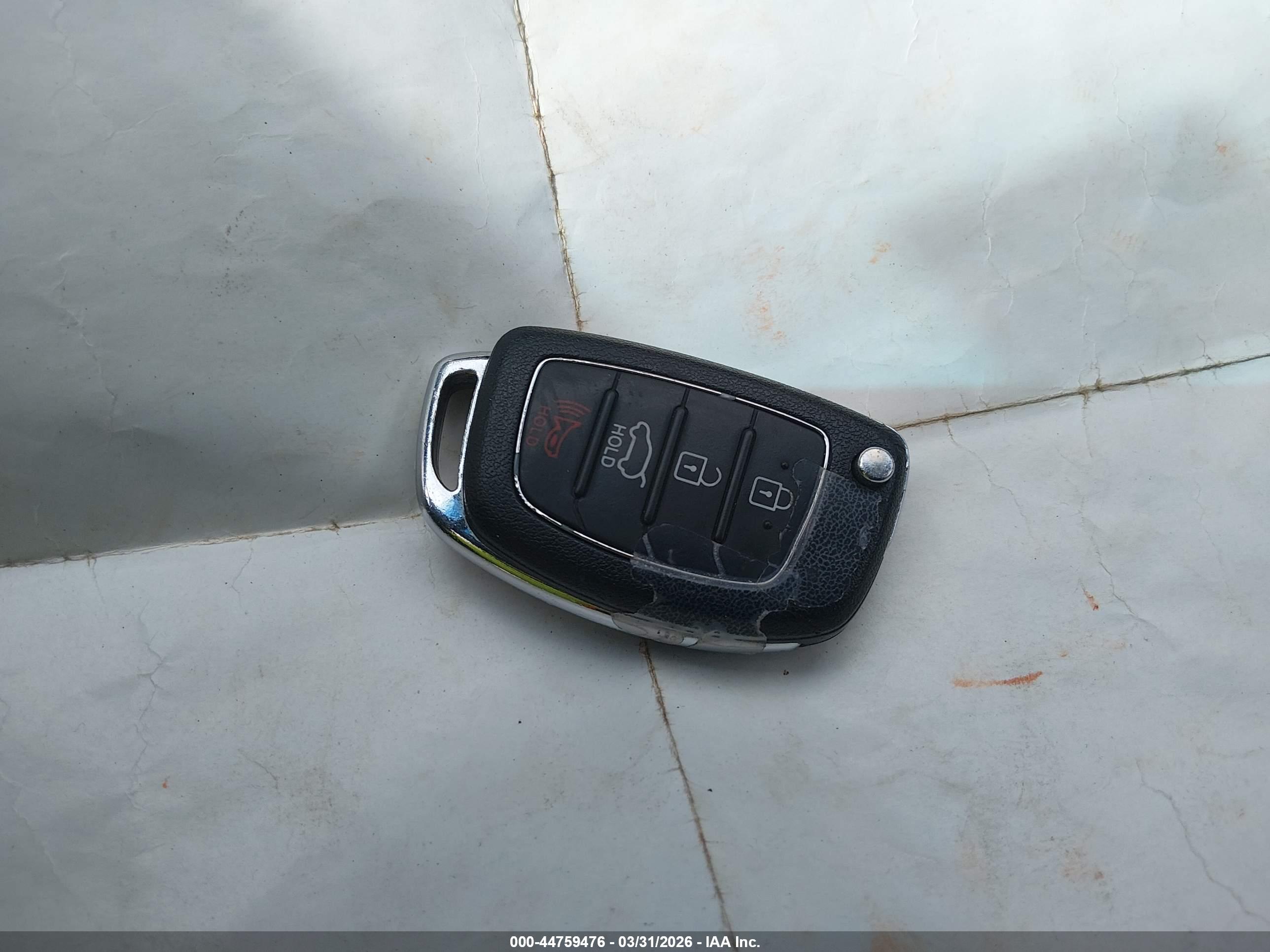 HYUNDAI SANTA image 11