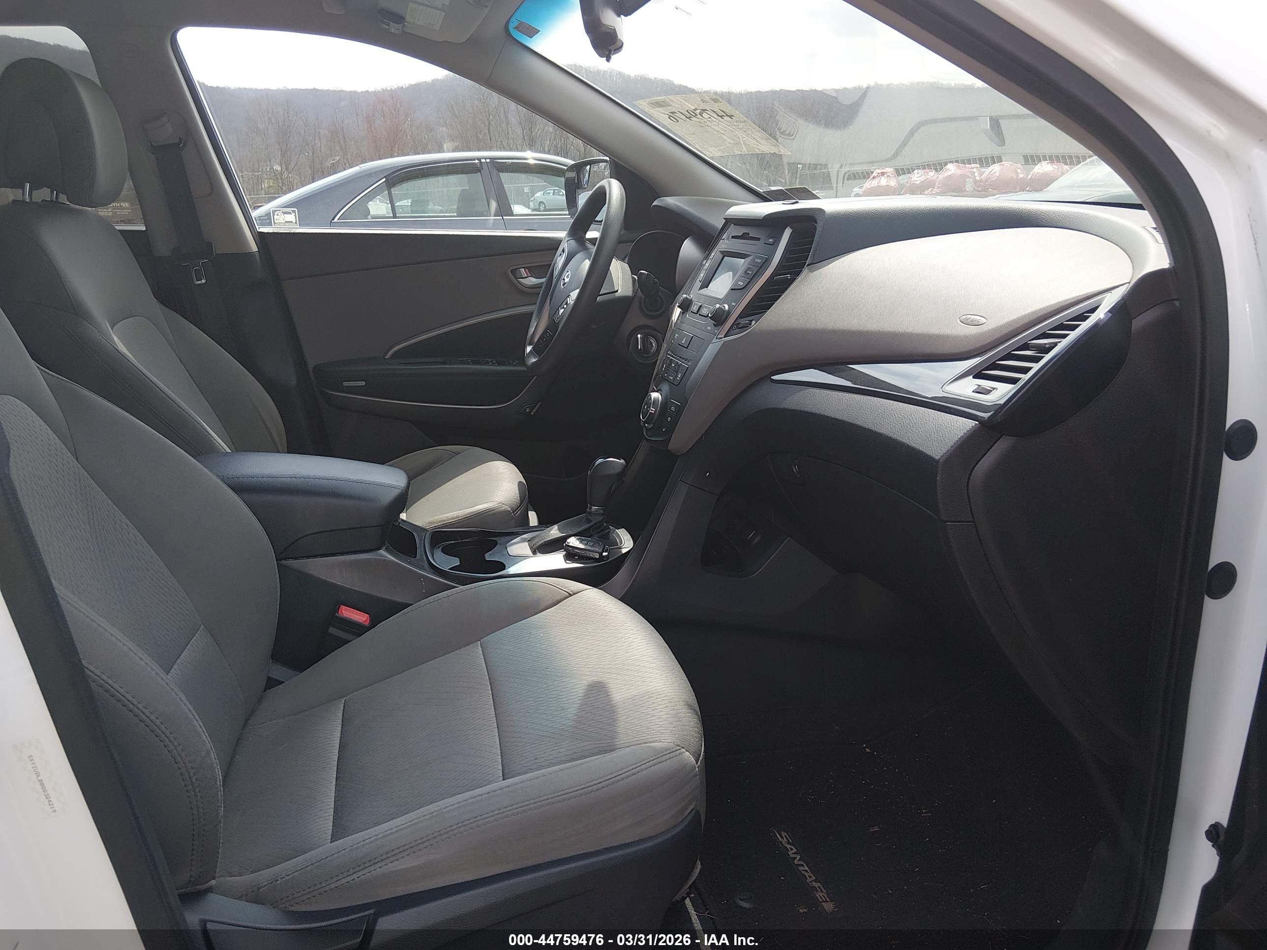 HYUNDAI SANTA image 5