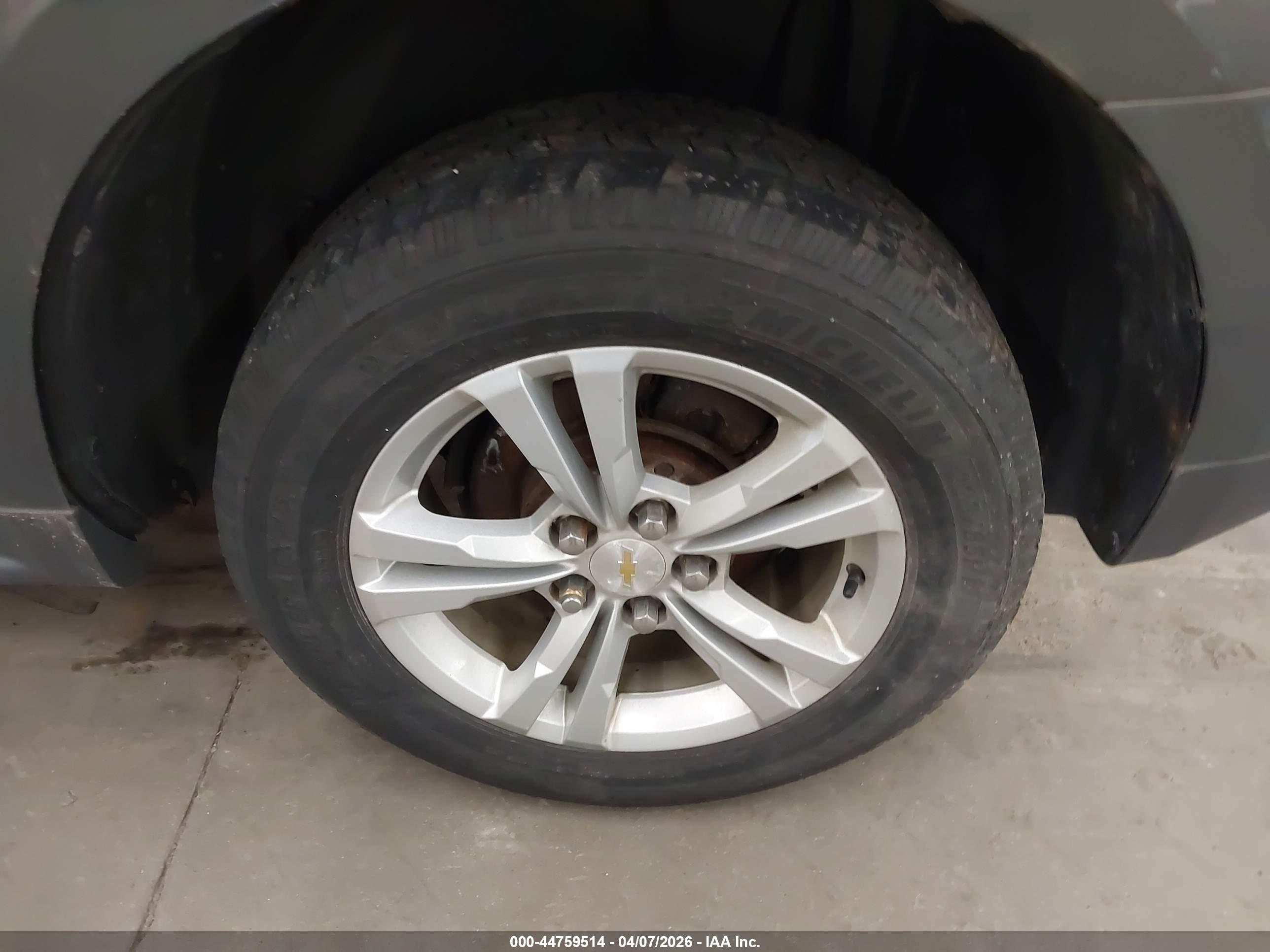 CHEVROLET EQUINOX image 6