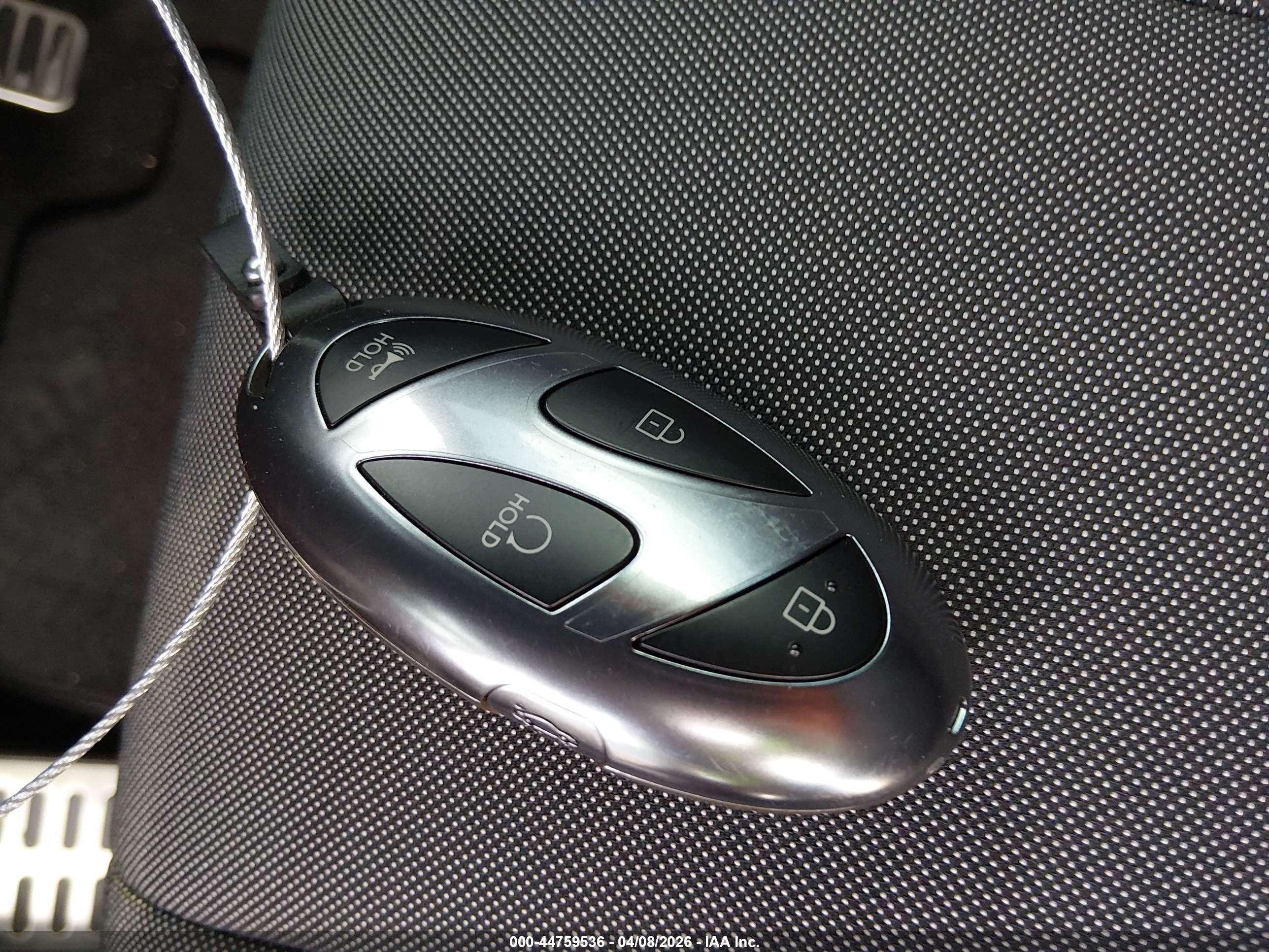 HYUNDAI ELANTRA image 11