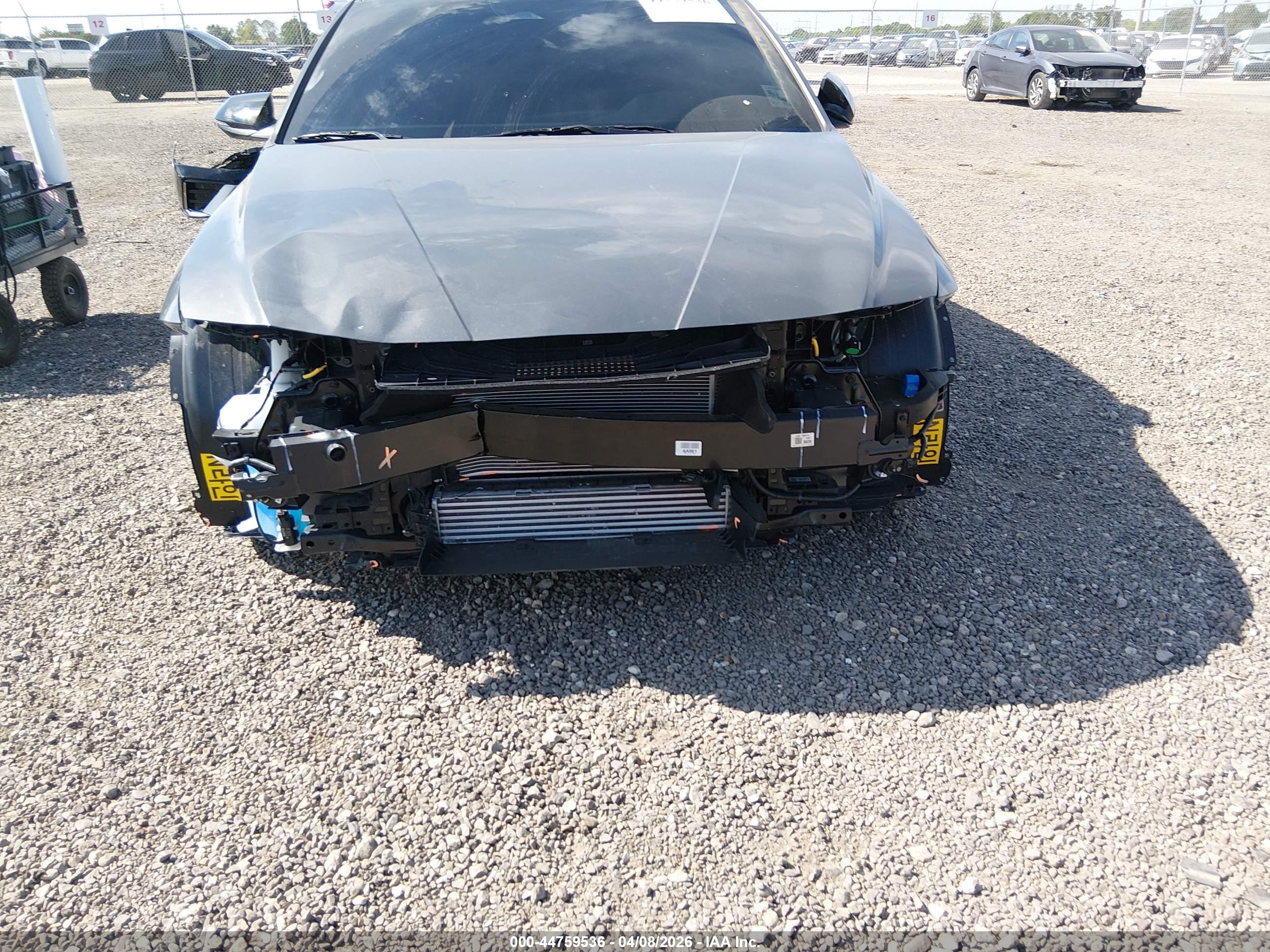 HYUNDAI ELANTRA image 6