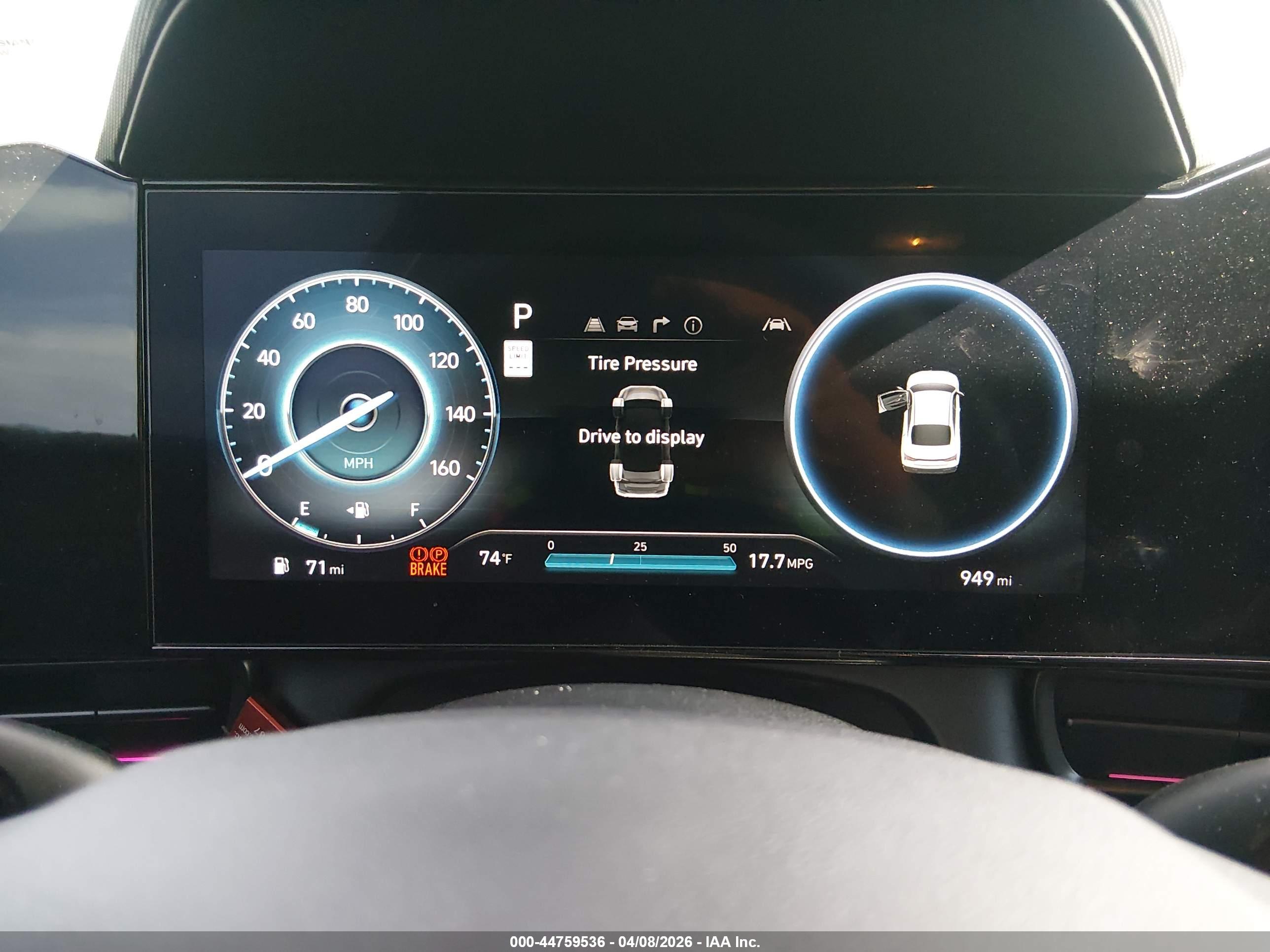 HYUNDAI ELANTRA image 7