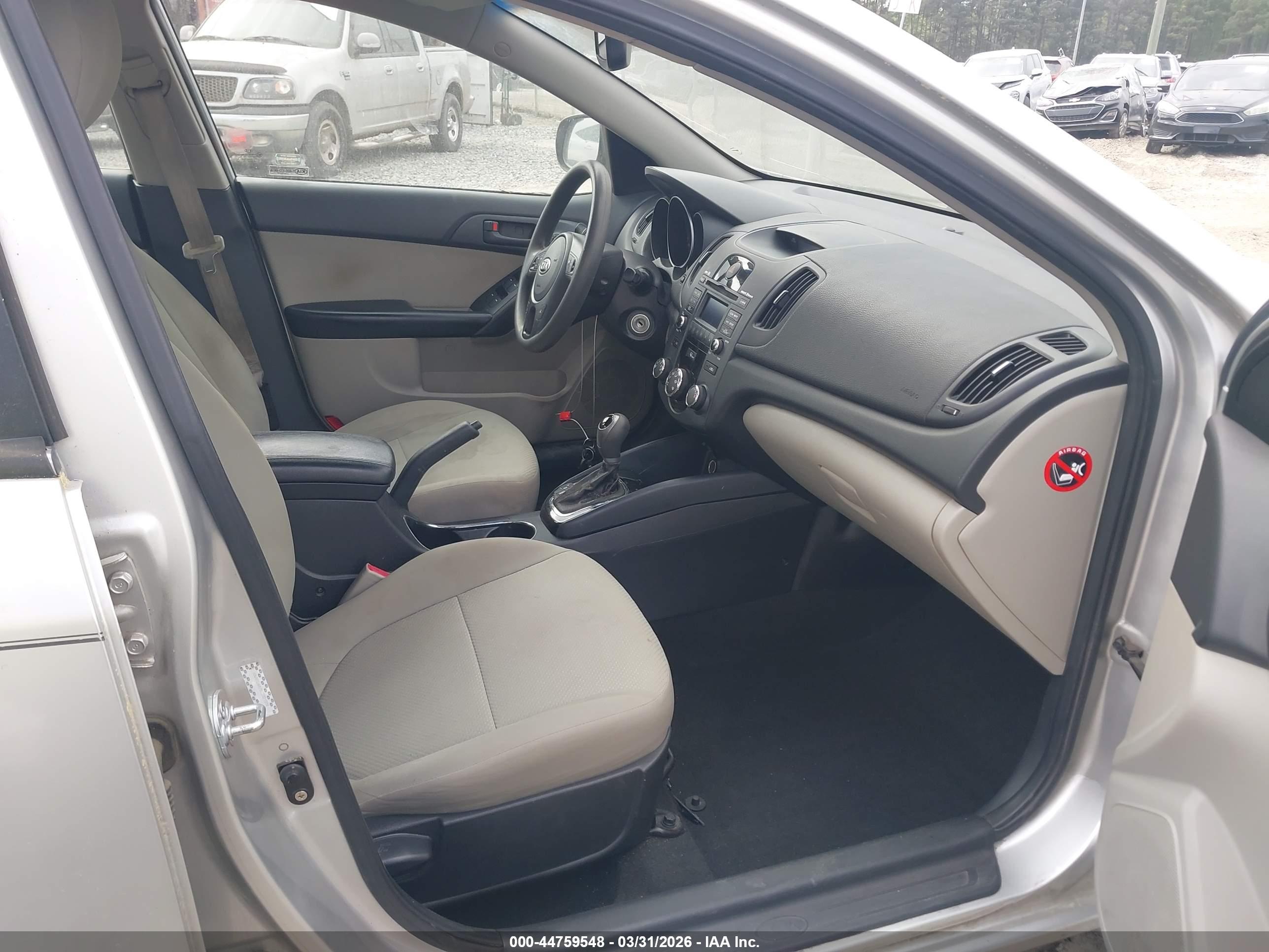 KIA FORTE image 5