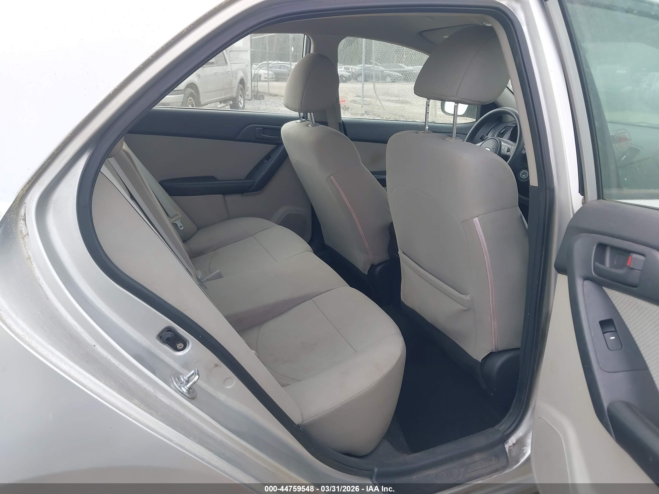 KIA FORTE image 8