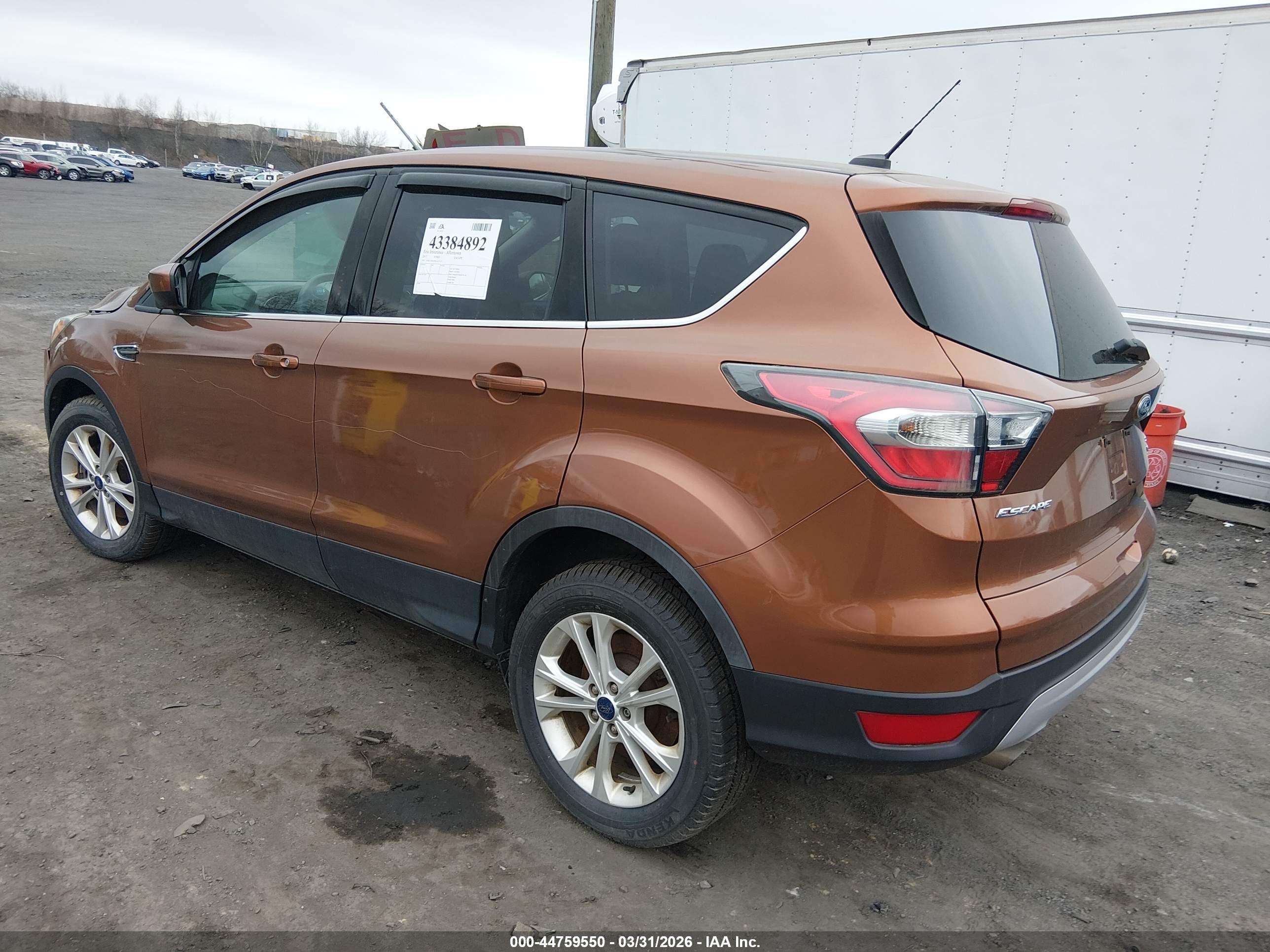 FORD ESCAPE image 3