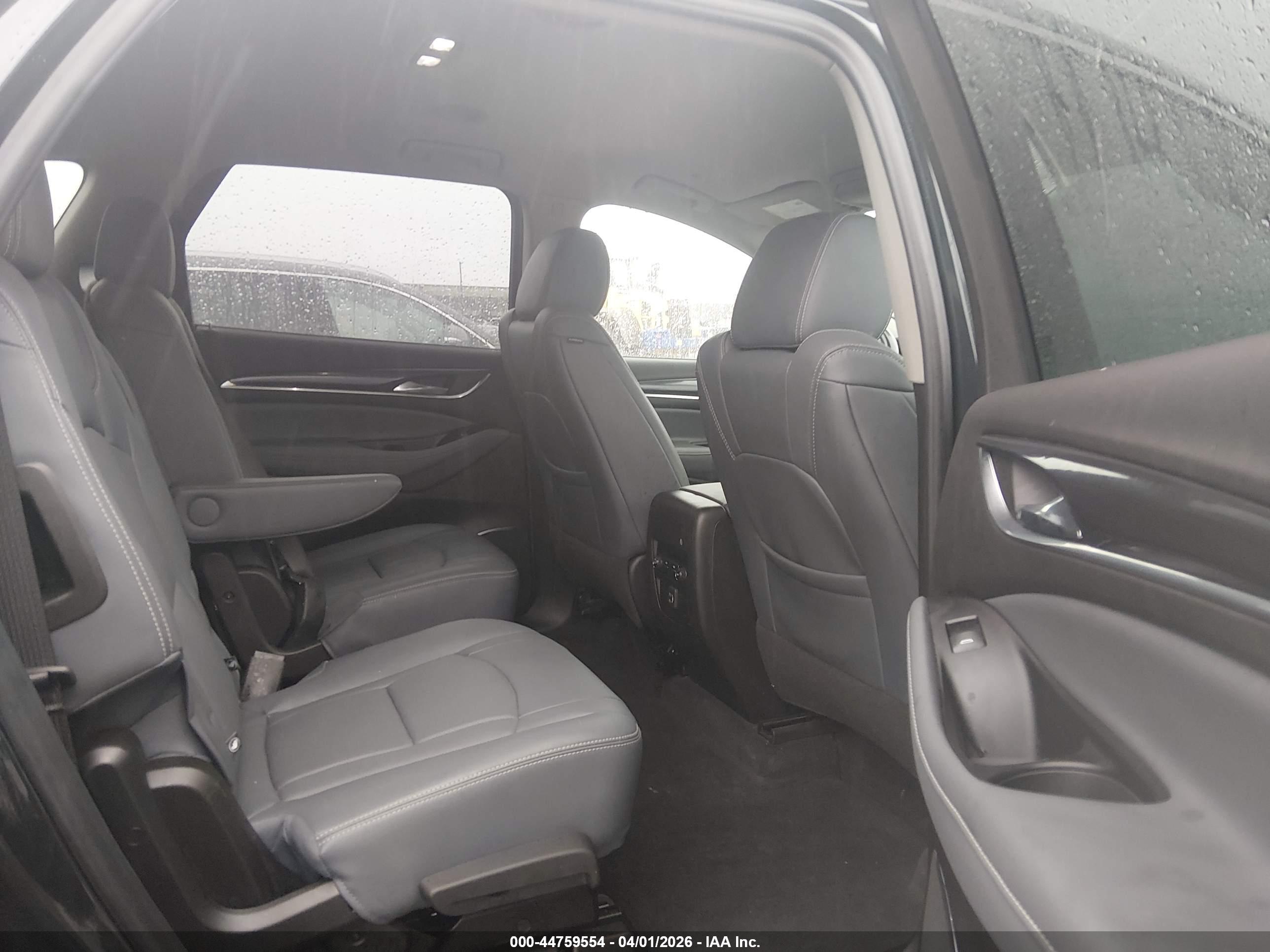 BUICK ENCLAVE image 8