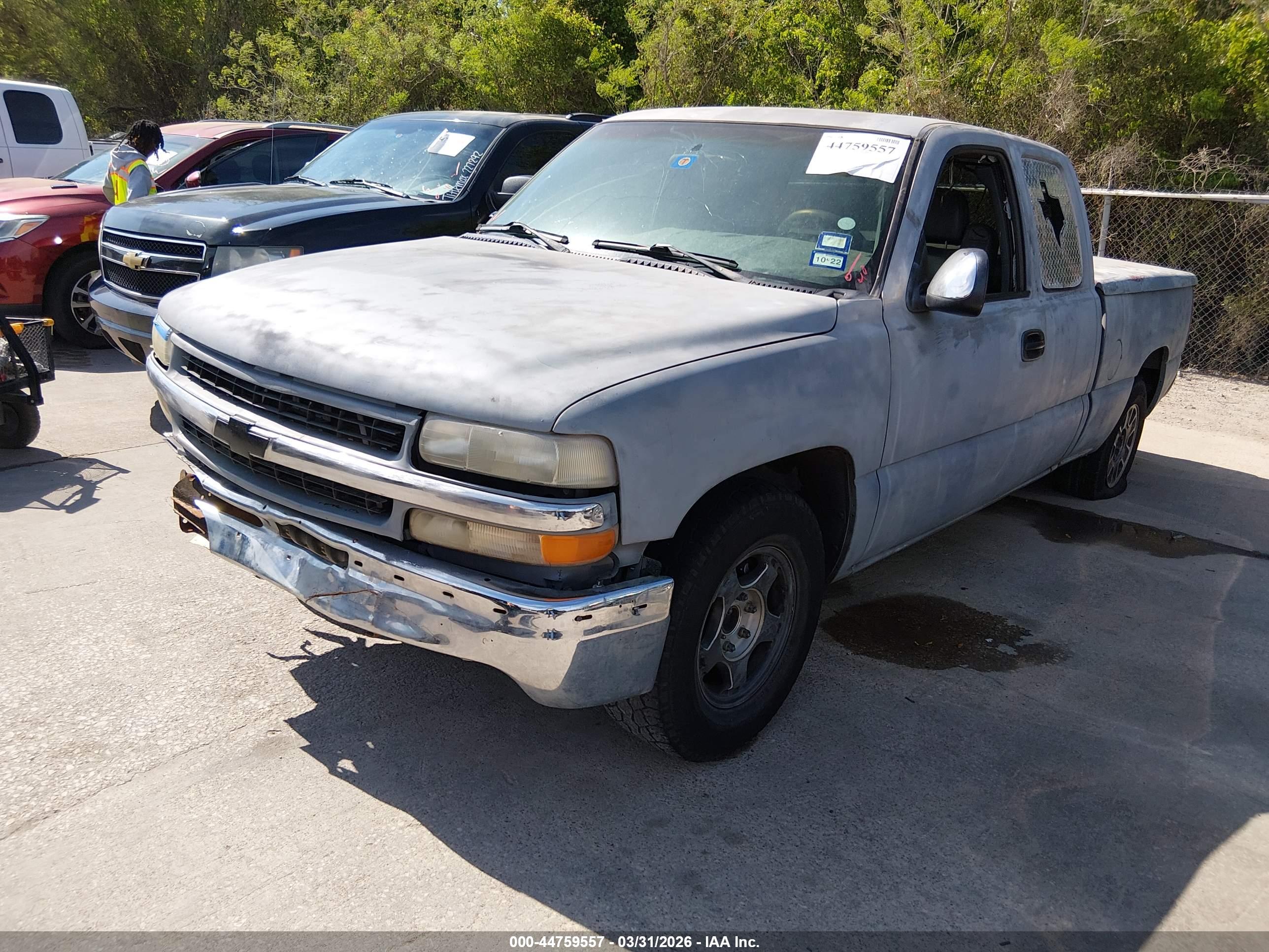 CHEVROLET SILVERADO image 2