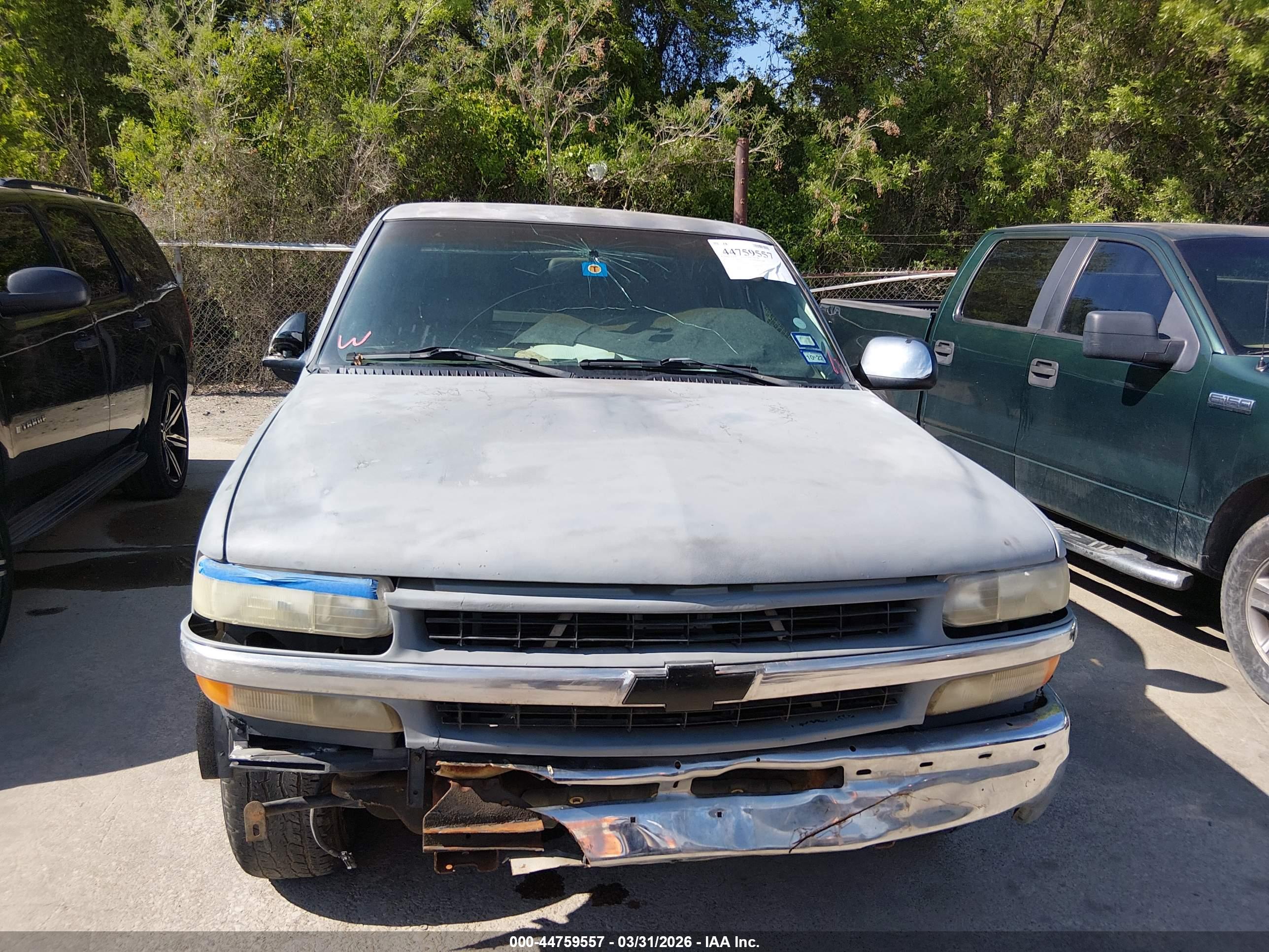 CHEVROLET SILVERADO image 6