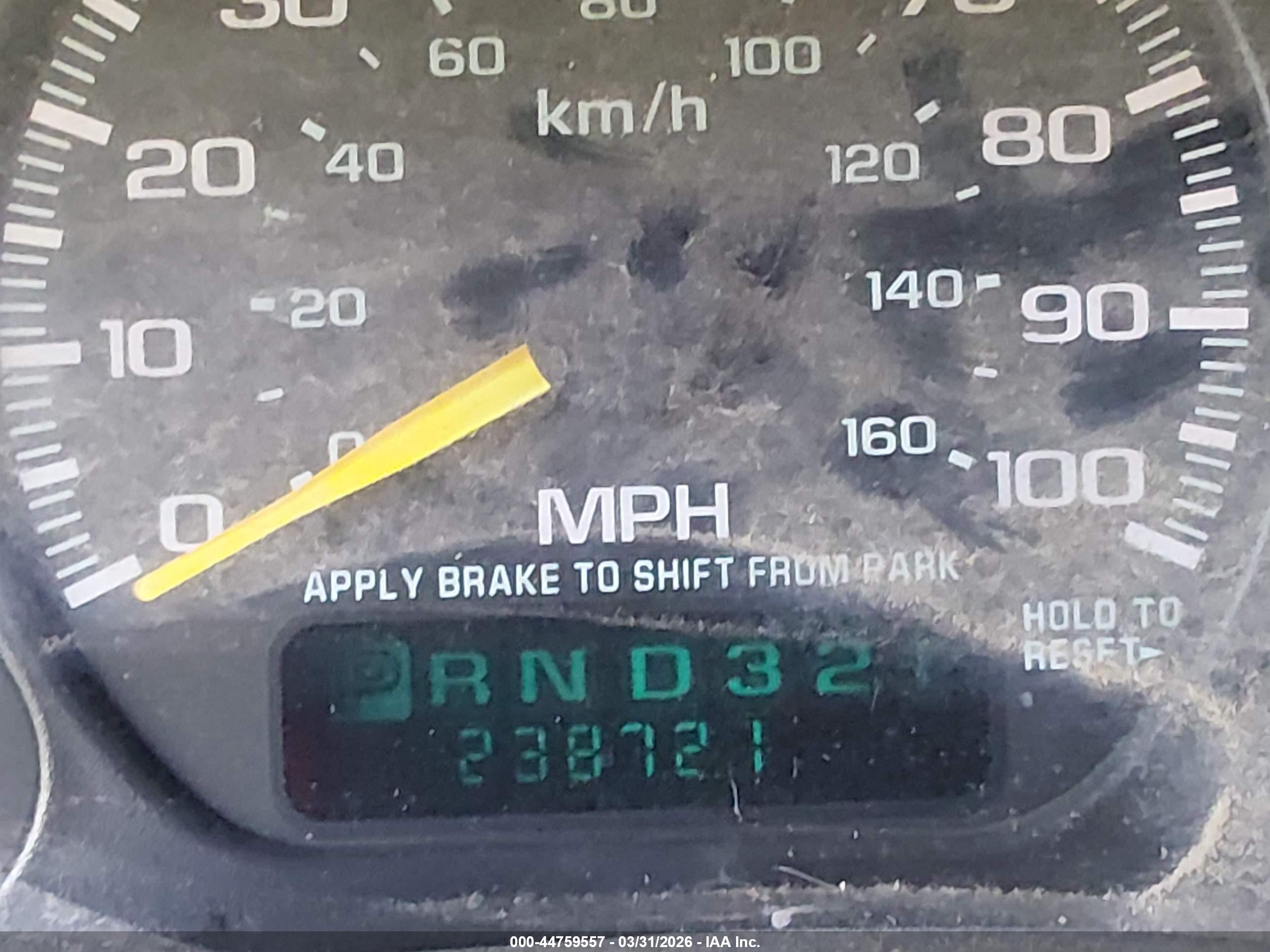 CHEVROLET SILVERADO image 7