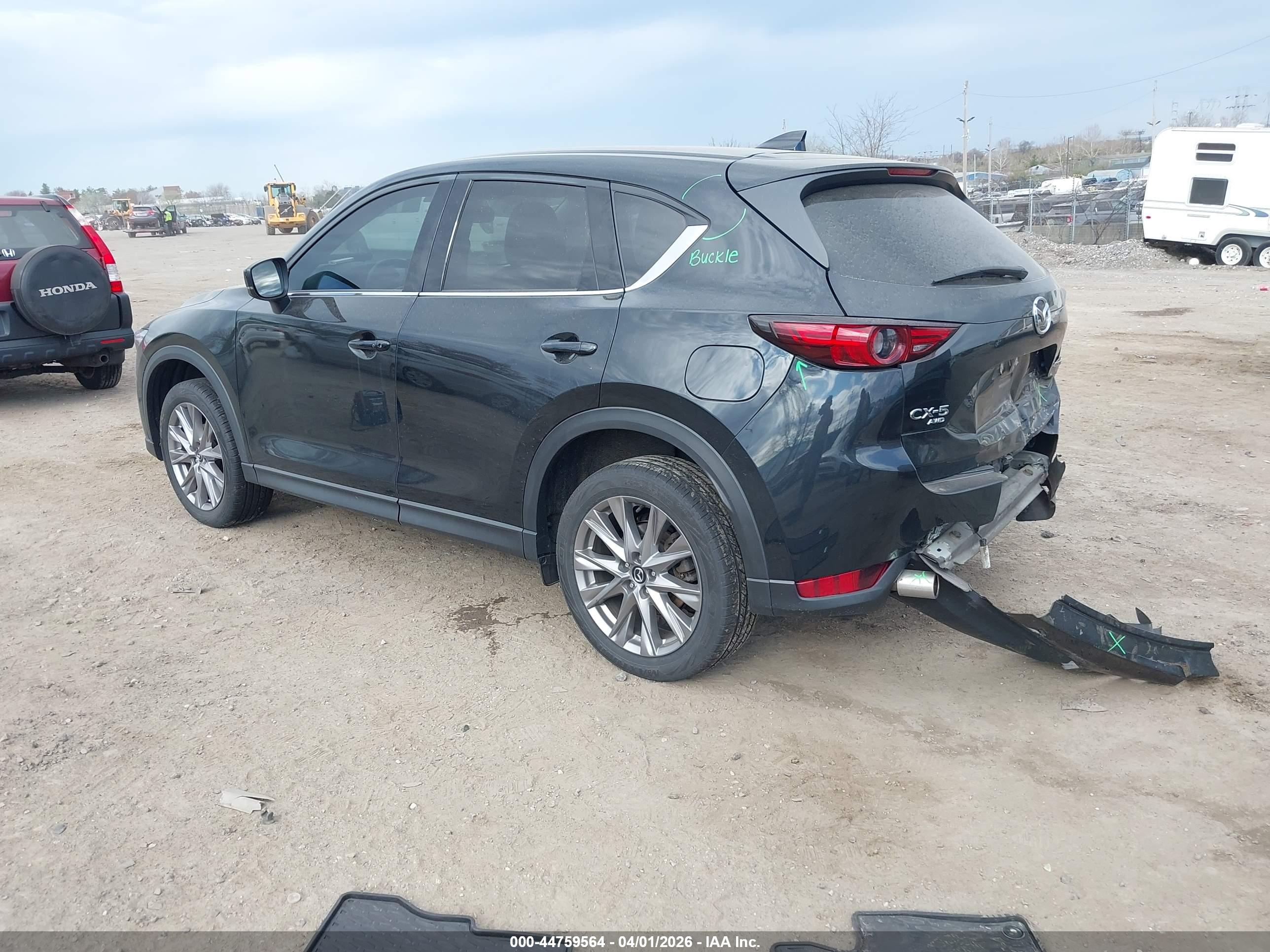 MAZDA CX-5 image 3