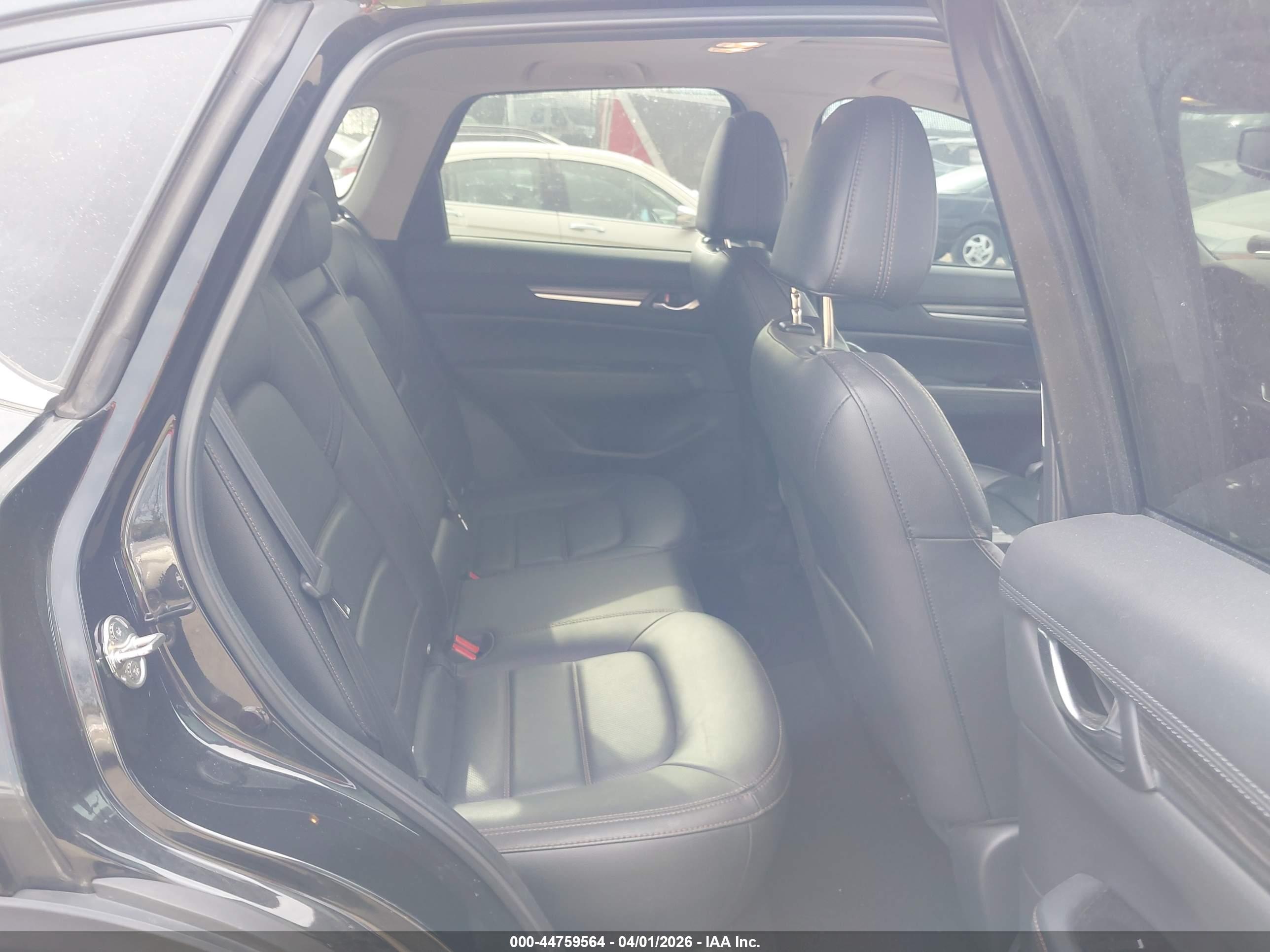 MAZDA CX-5 image 8