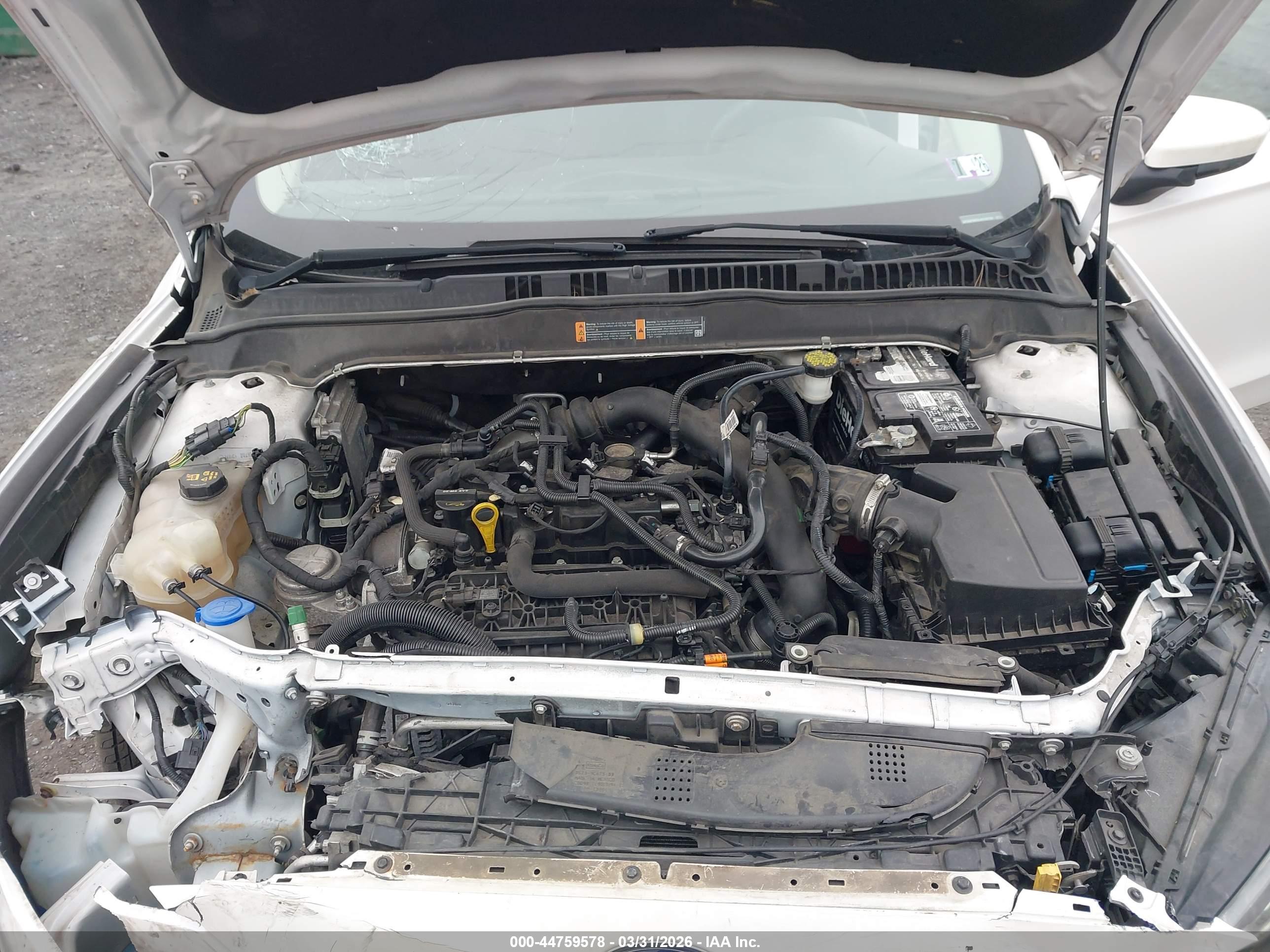 FORD FUSION image 10