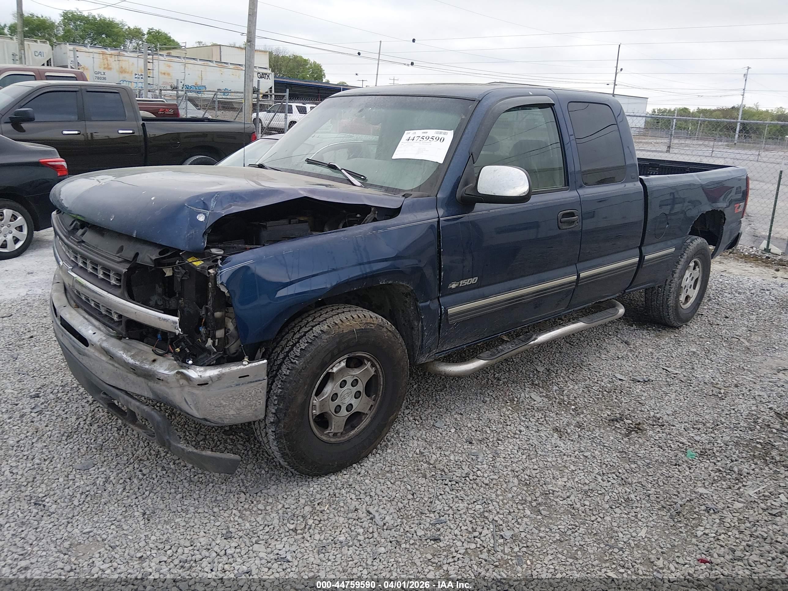 CHEVROLET SILVERADO image 2