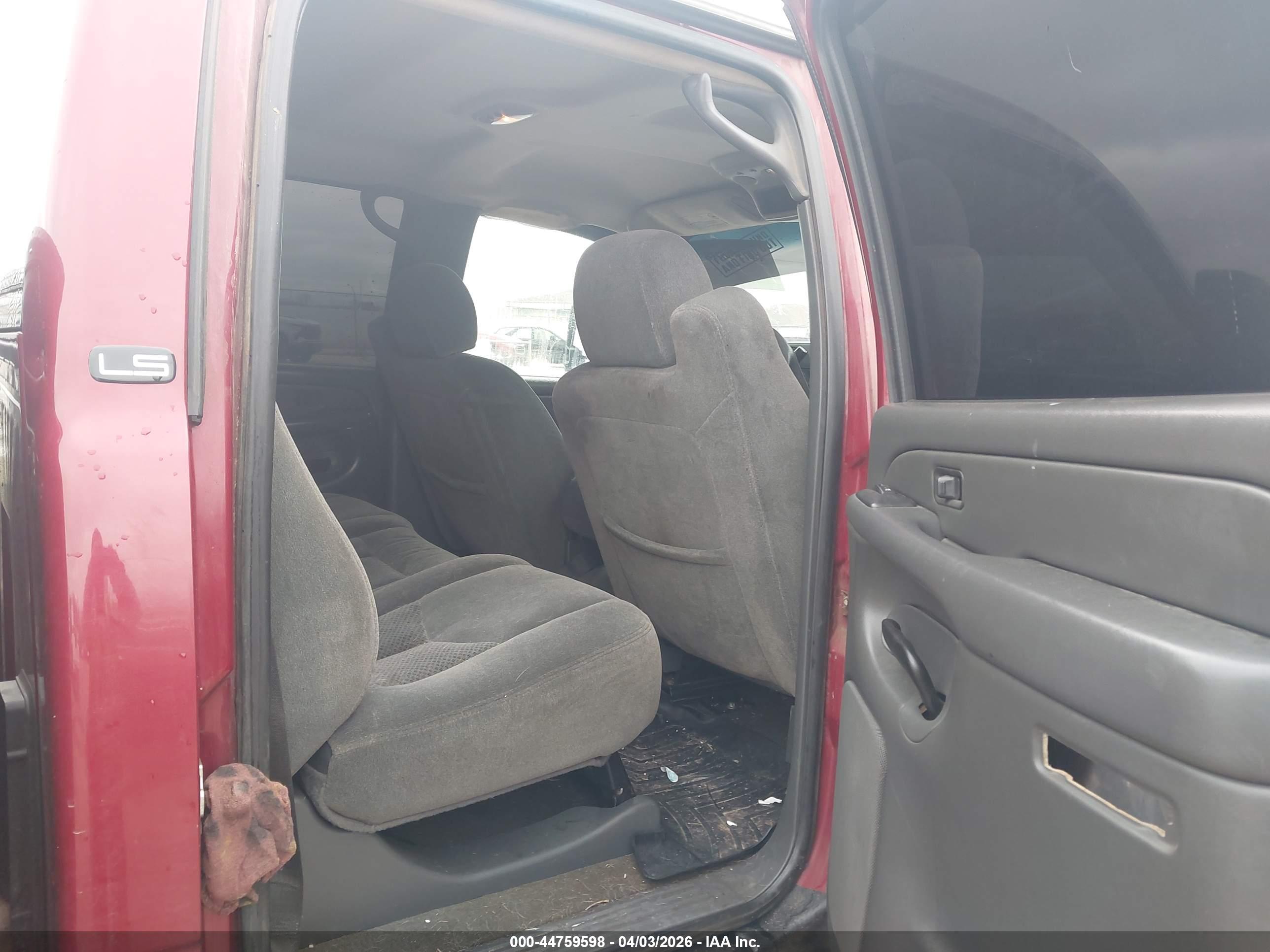 CHEVROLET SILVERADO image 8