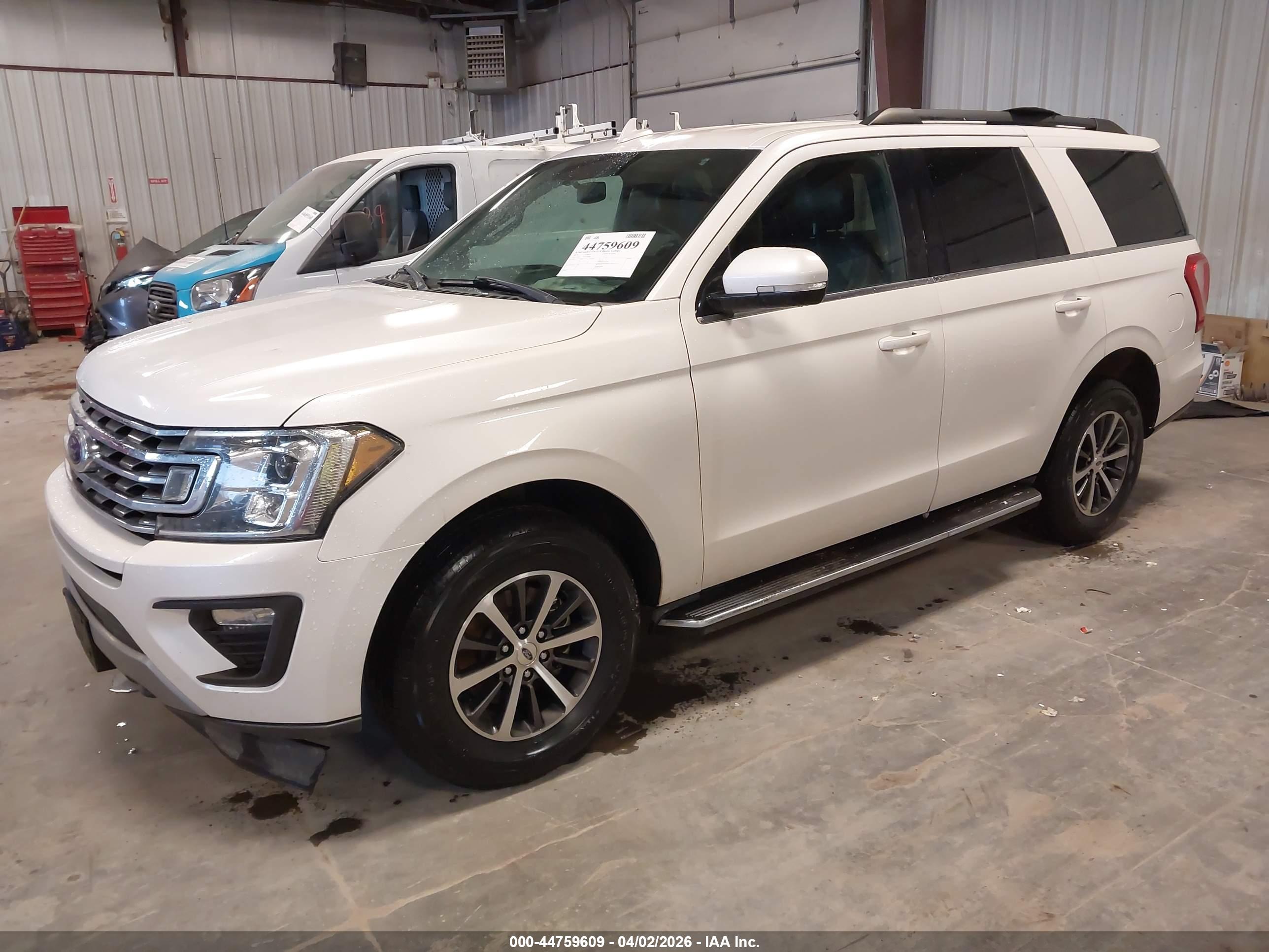 FORD EXPEDITION image 2