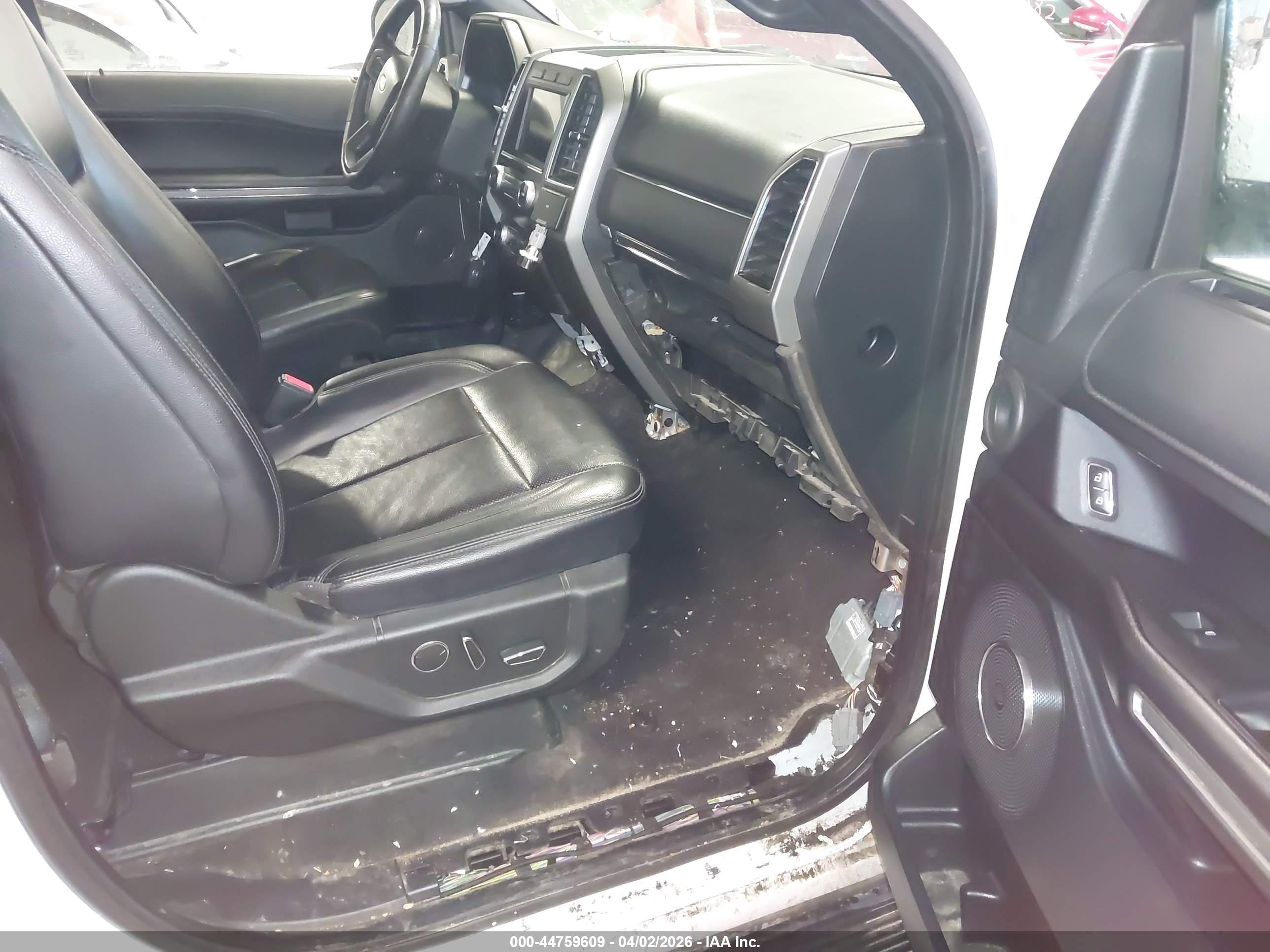 FORD EXPEDITION image 5