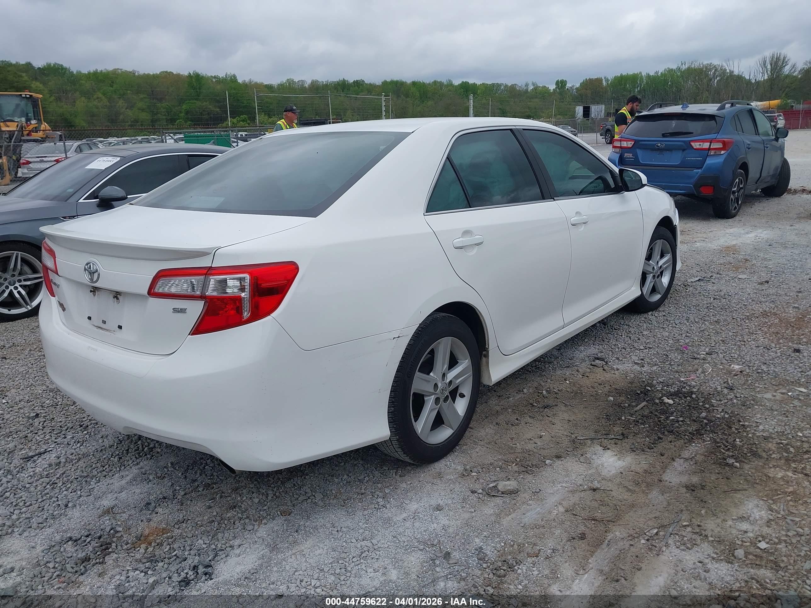 TOYOTA CAMRY image 4