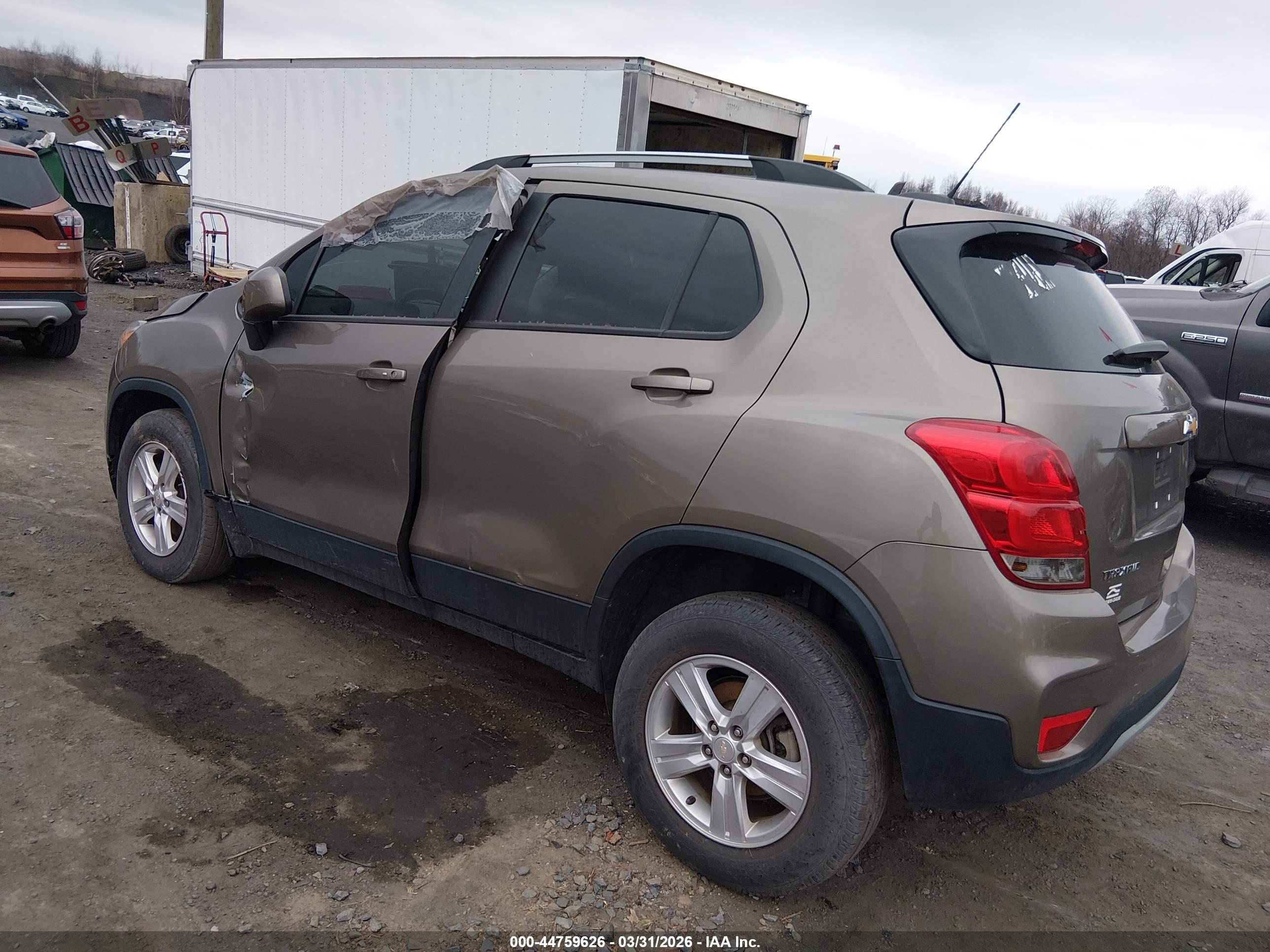 CHEVROLET TRAX image 3