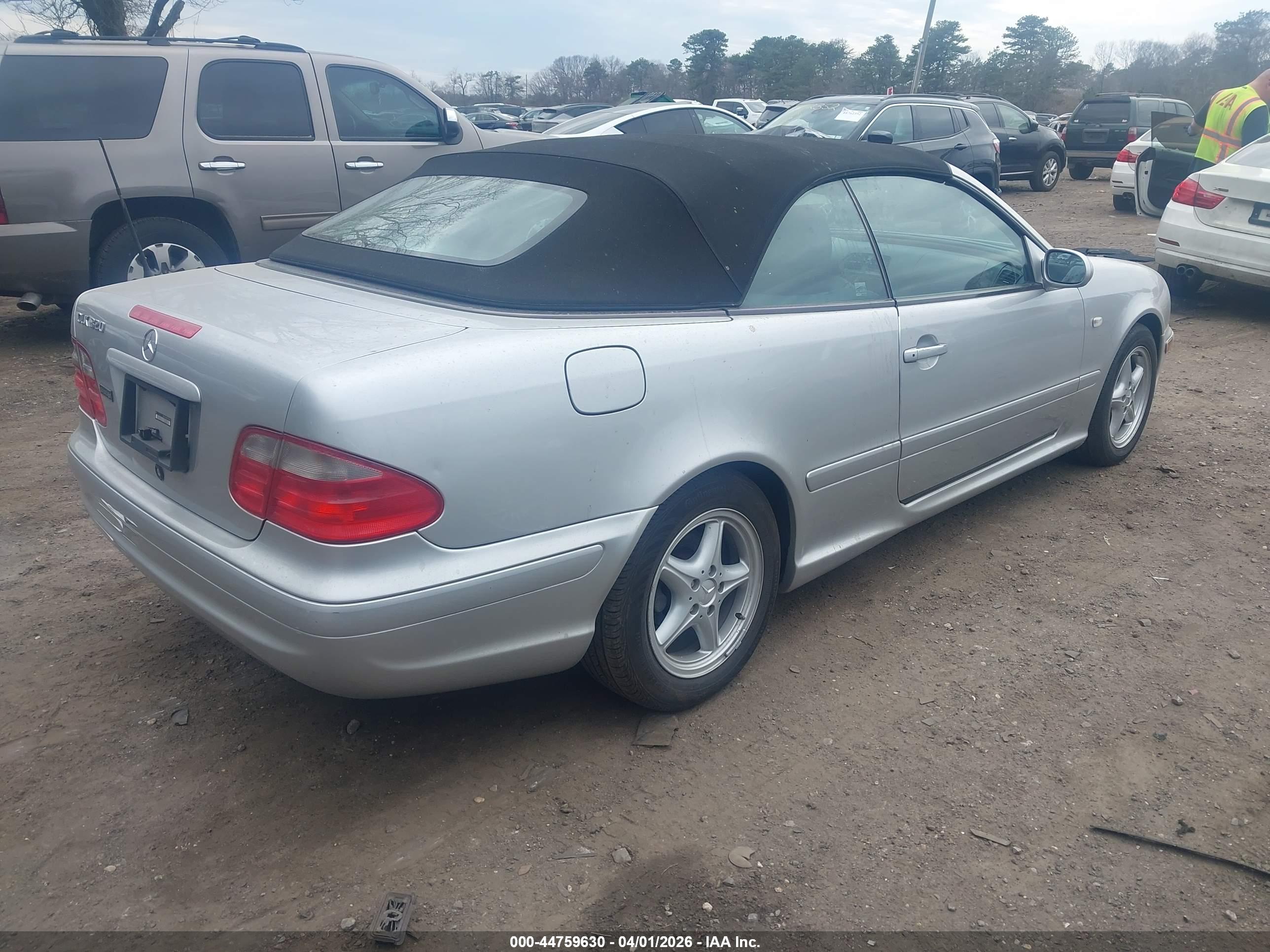 MERCEDES-BENZ CLK image 4
