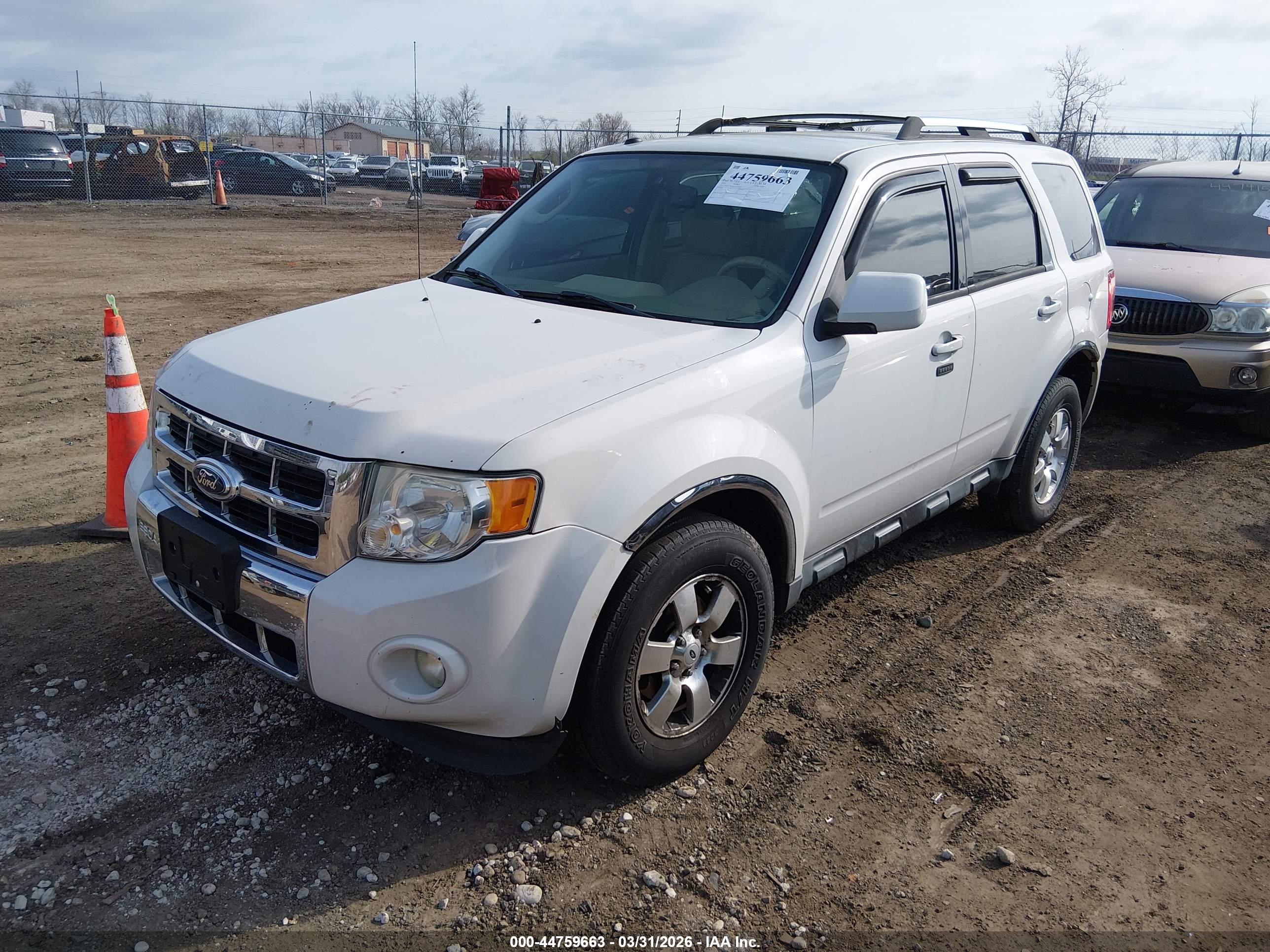 FORD ESCAPE image 2
