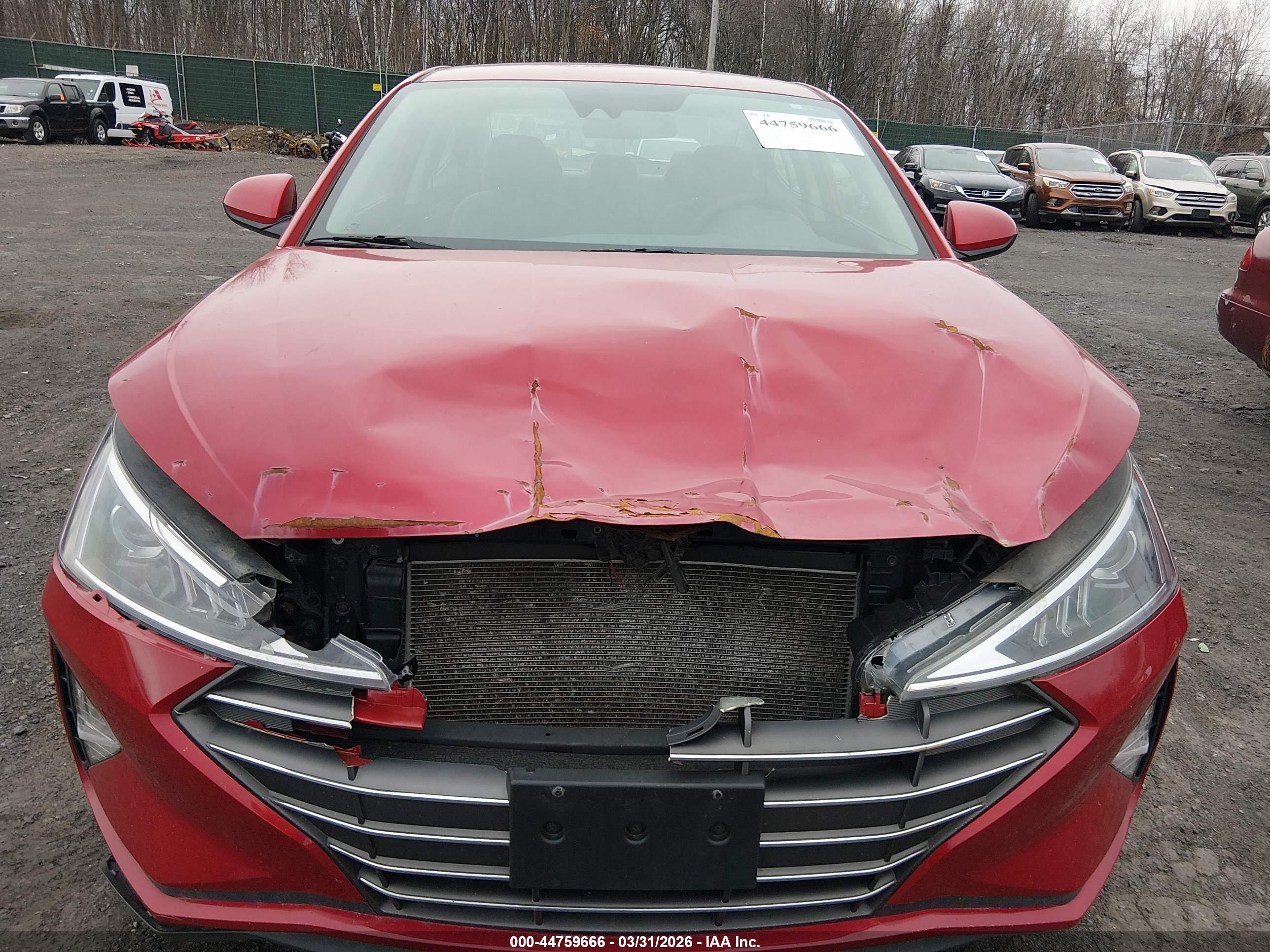 HYUNDAI ELANTRA image 6