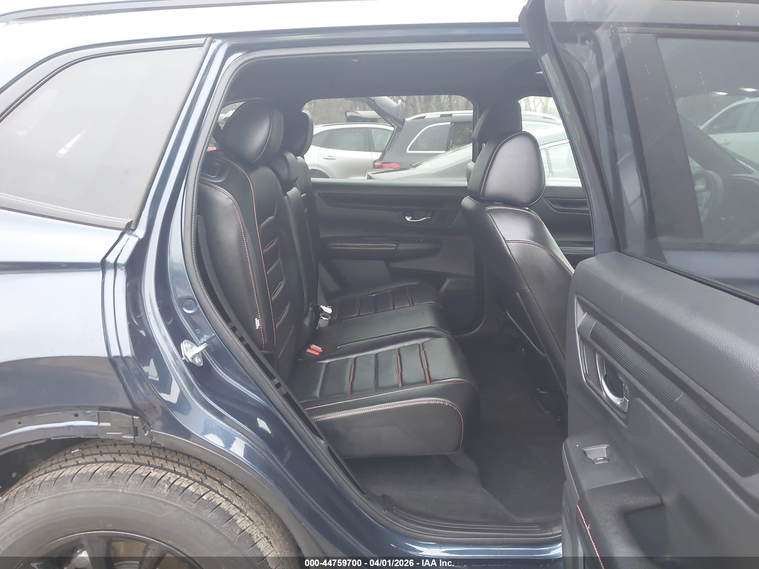 HONDA CR-V image 8