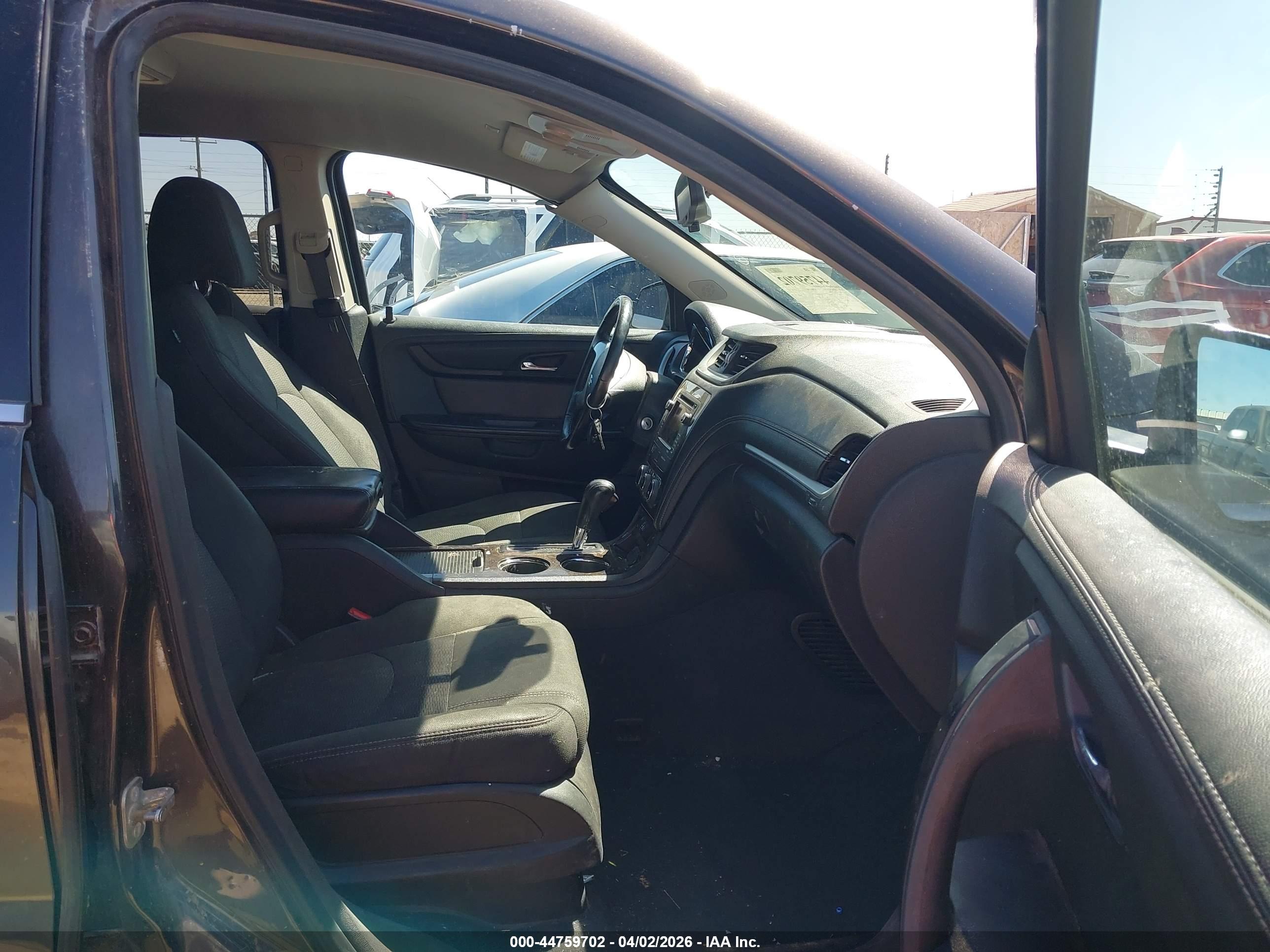 CHEVROLET TRAVERSE image 5