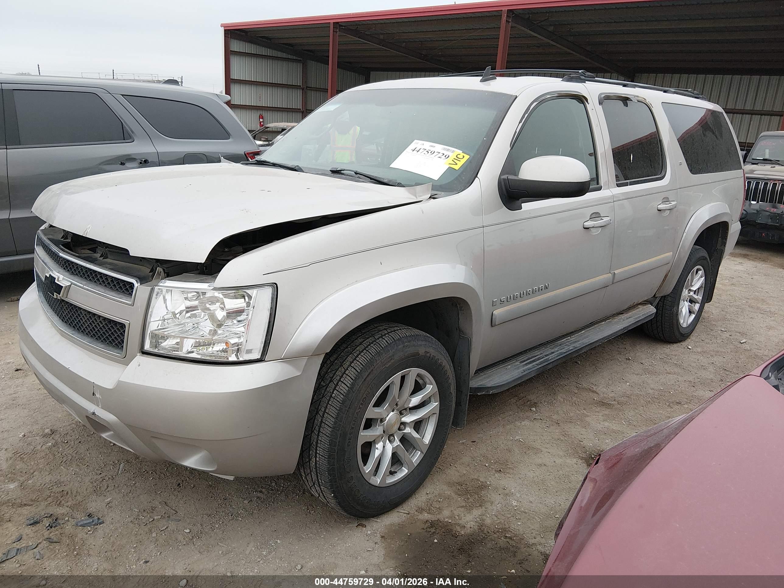 CHEVROLET SUBURBAN image 2