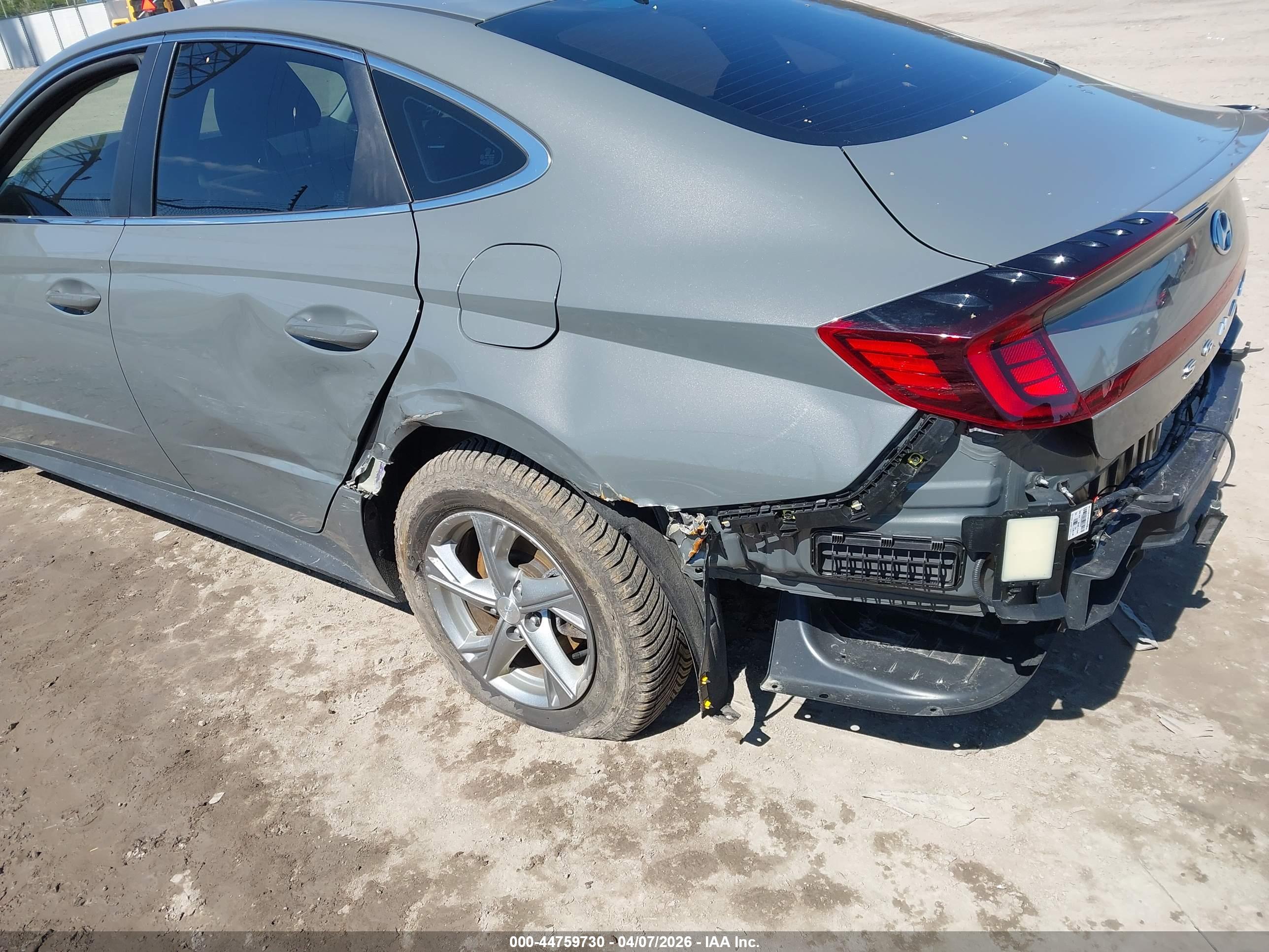 HYUNDAI SONATA image 6