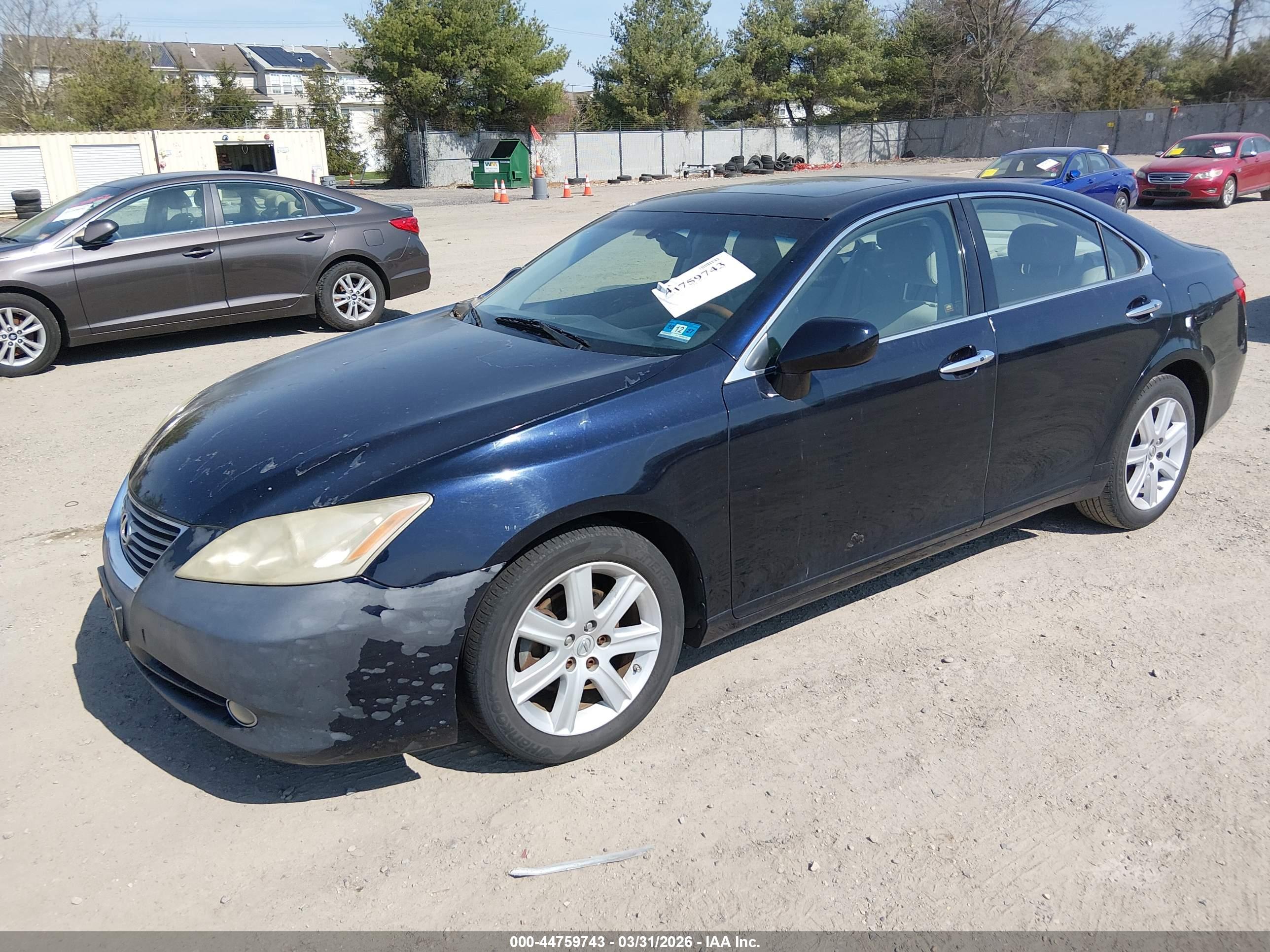 LEXUS ES image 2