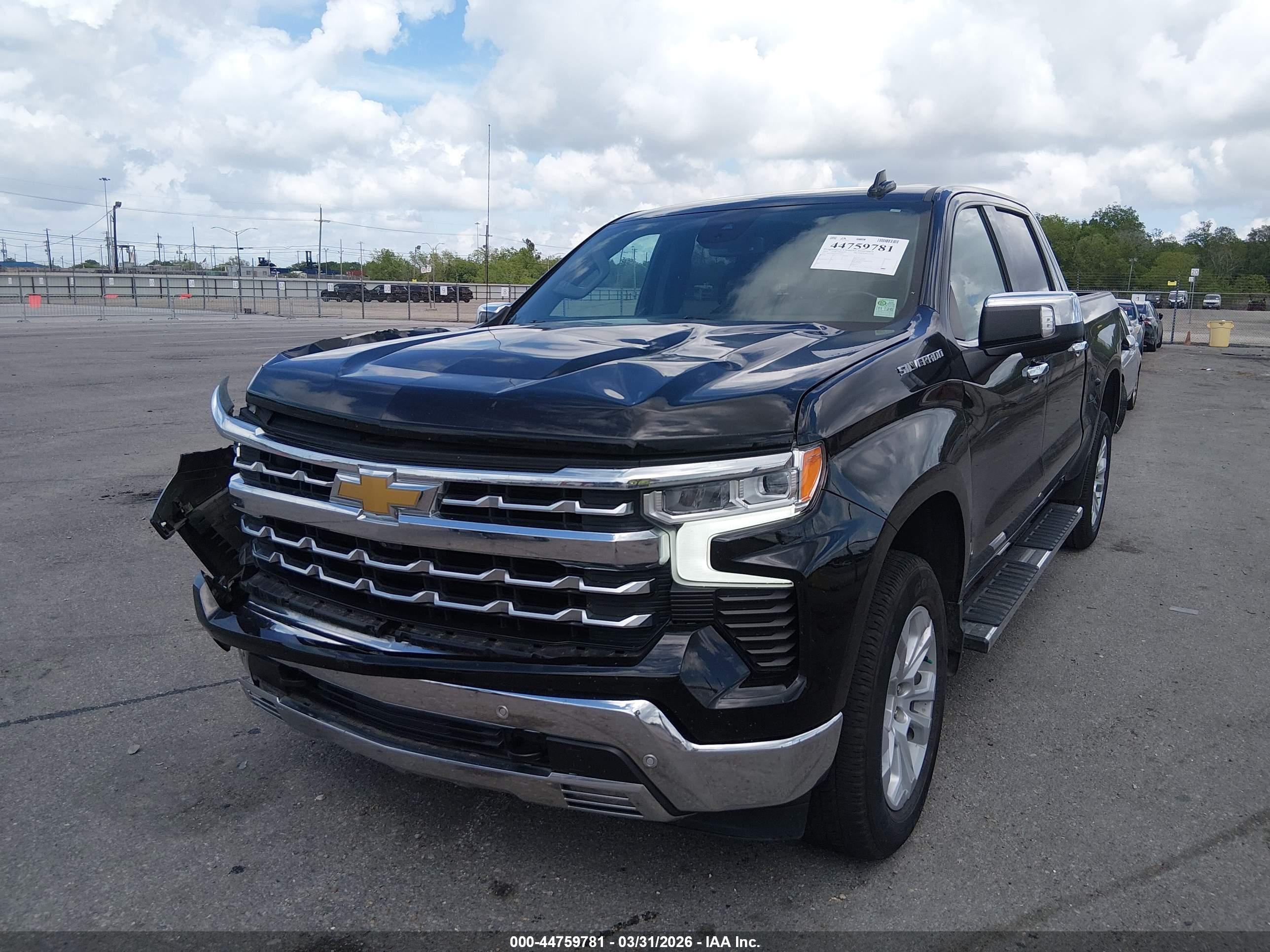 CHEVROLET SILVERADO image 2