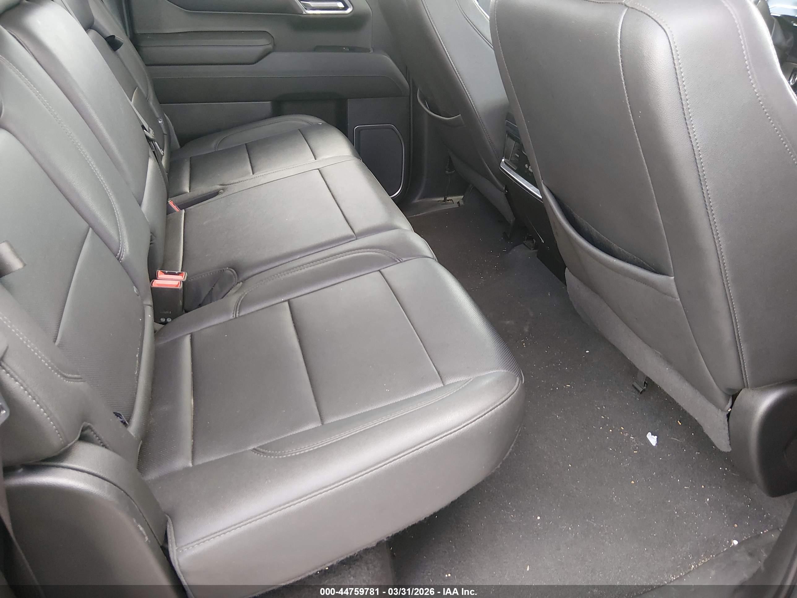 CHEVROLET SILVERADO image 8