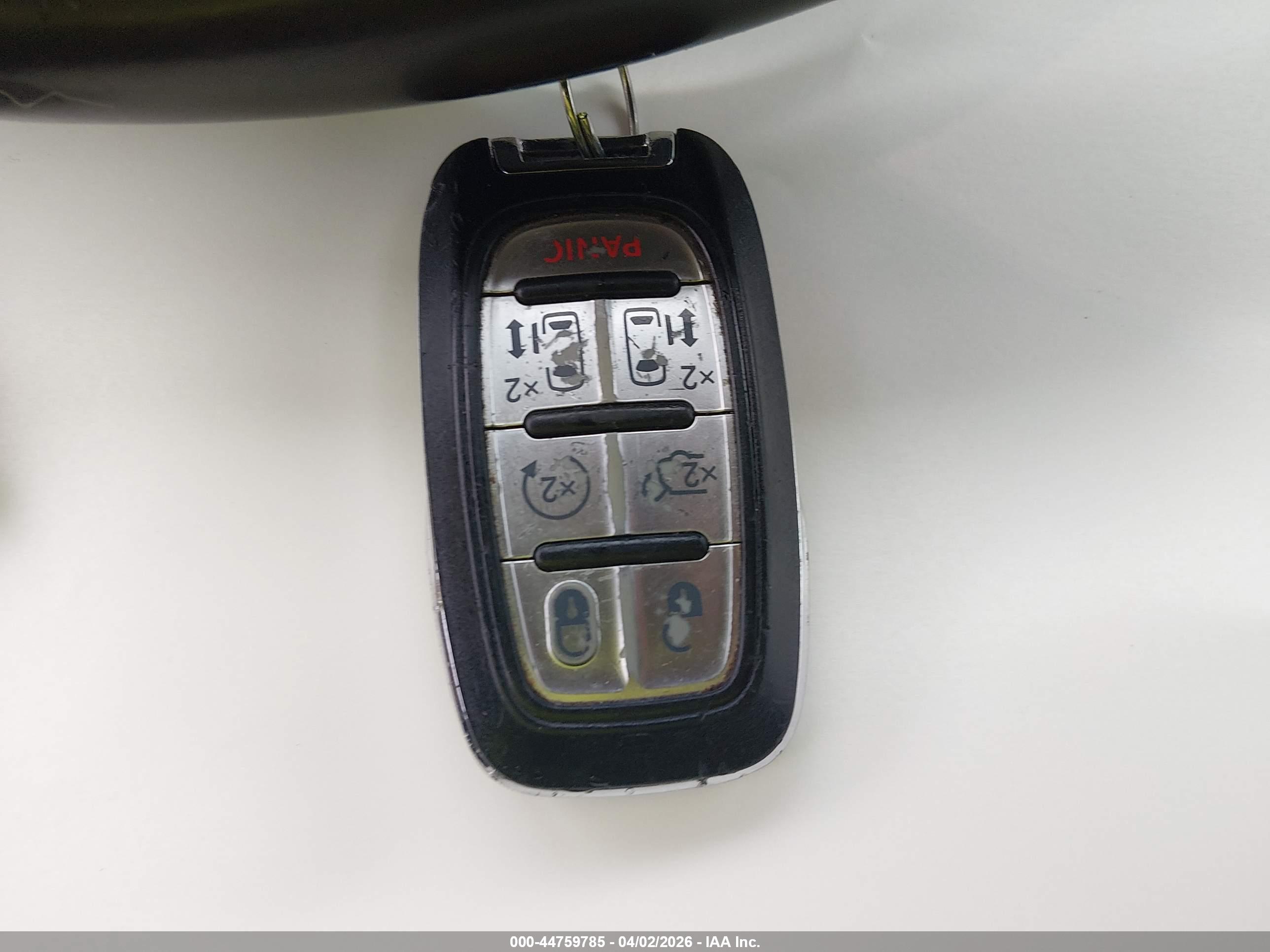 CHRYSLER PACIFICA image 11