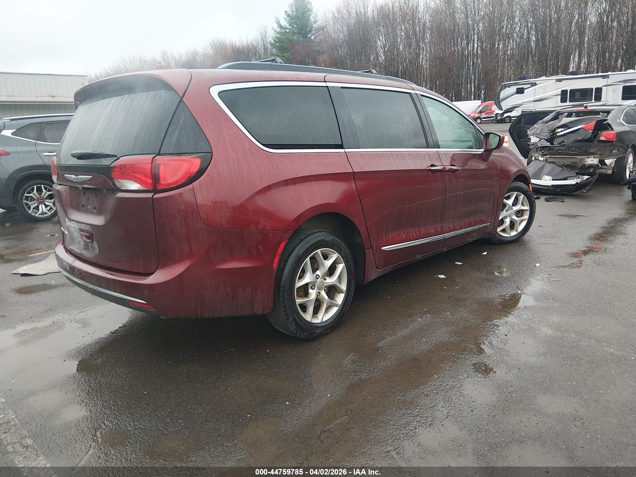 CHRYSLER PACIFICA image 4