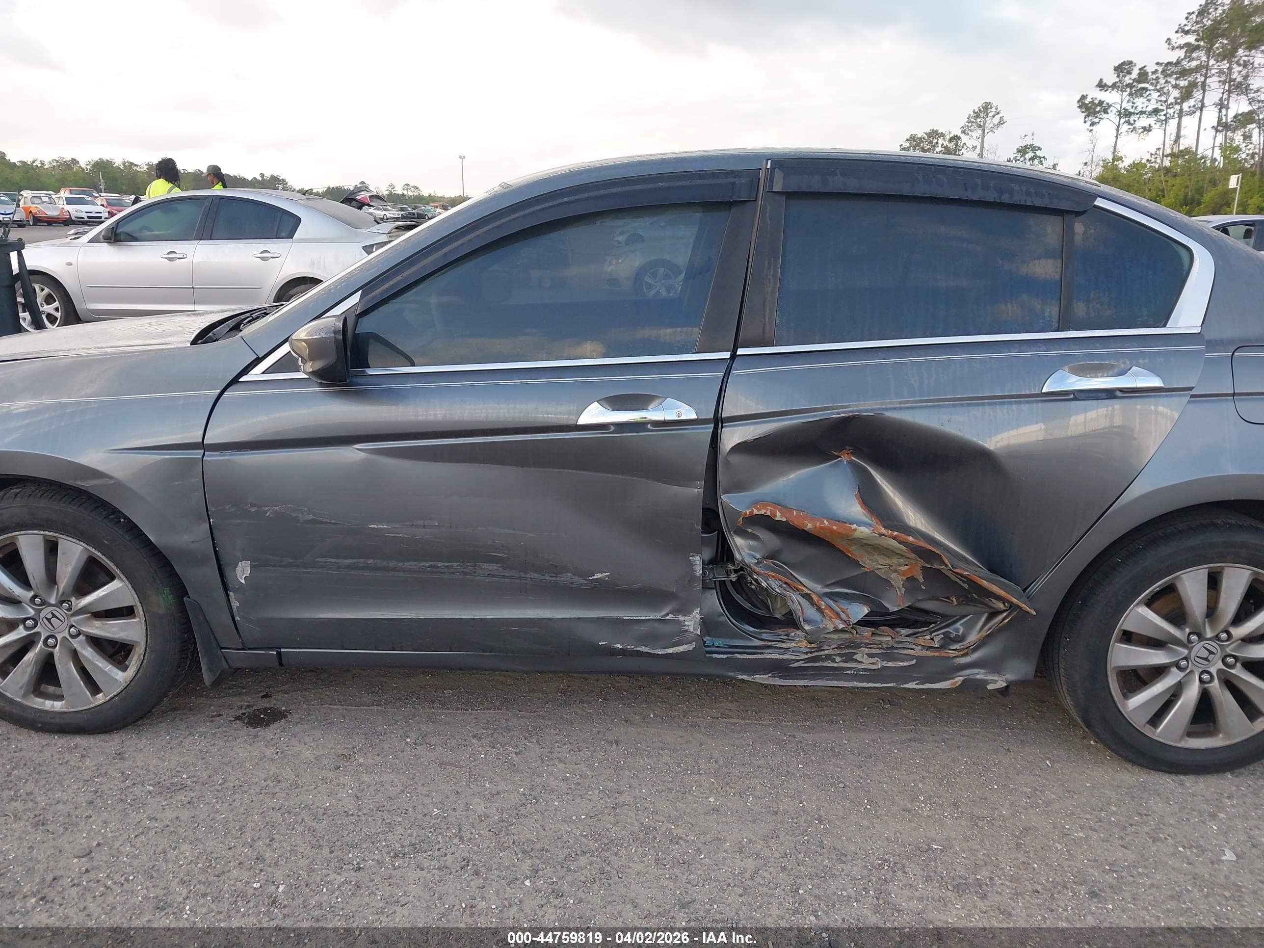 HONDA ACCORD image 6