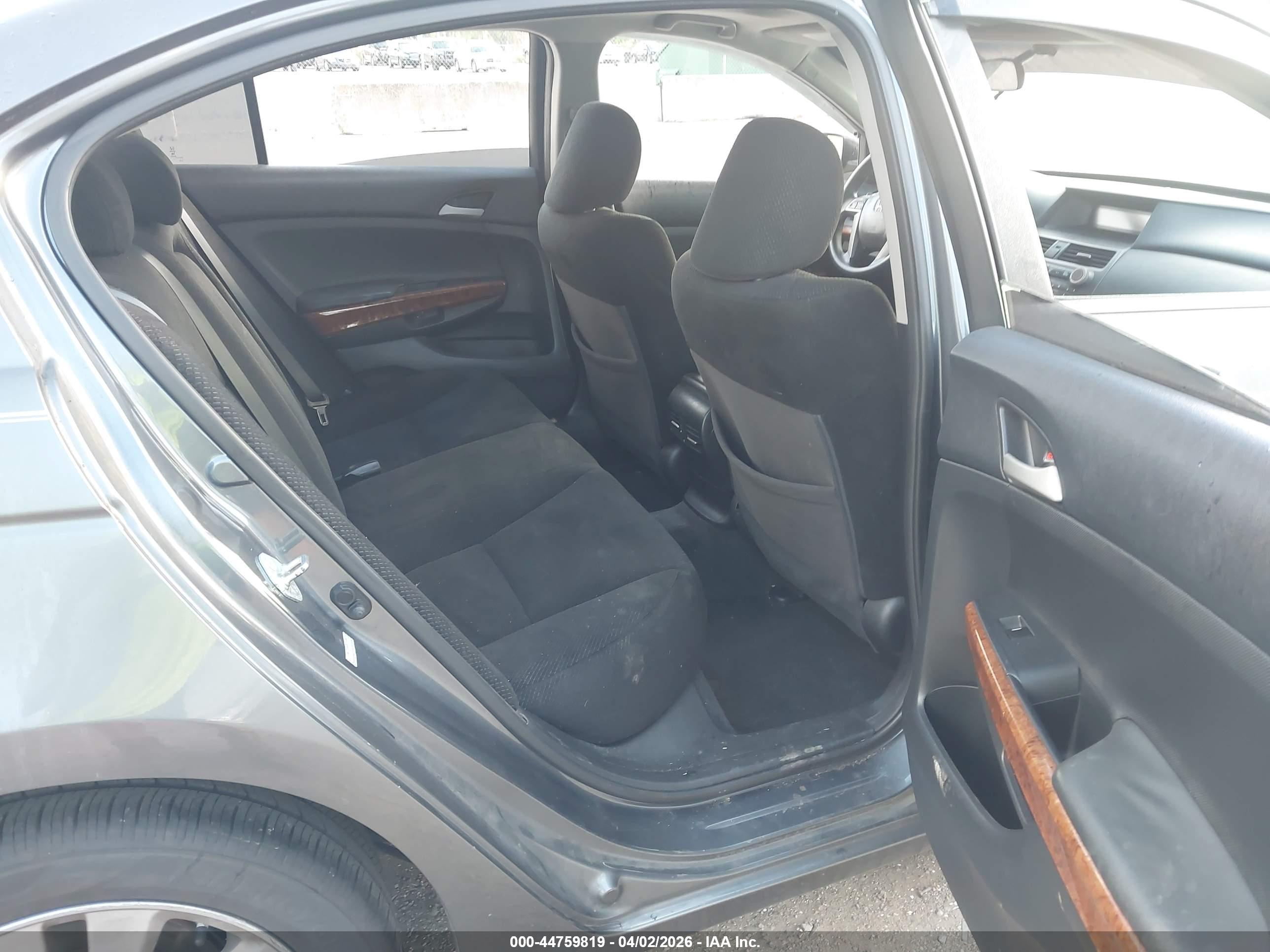 HONDA ACCORD image 8