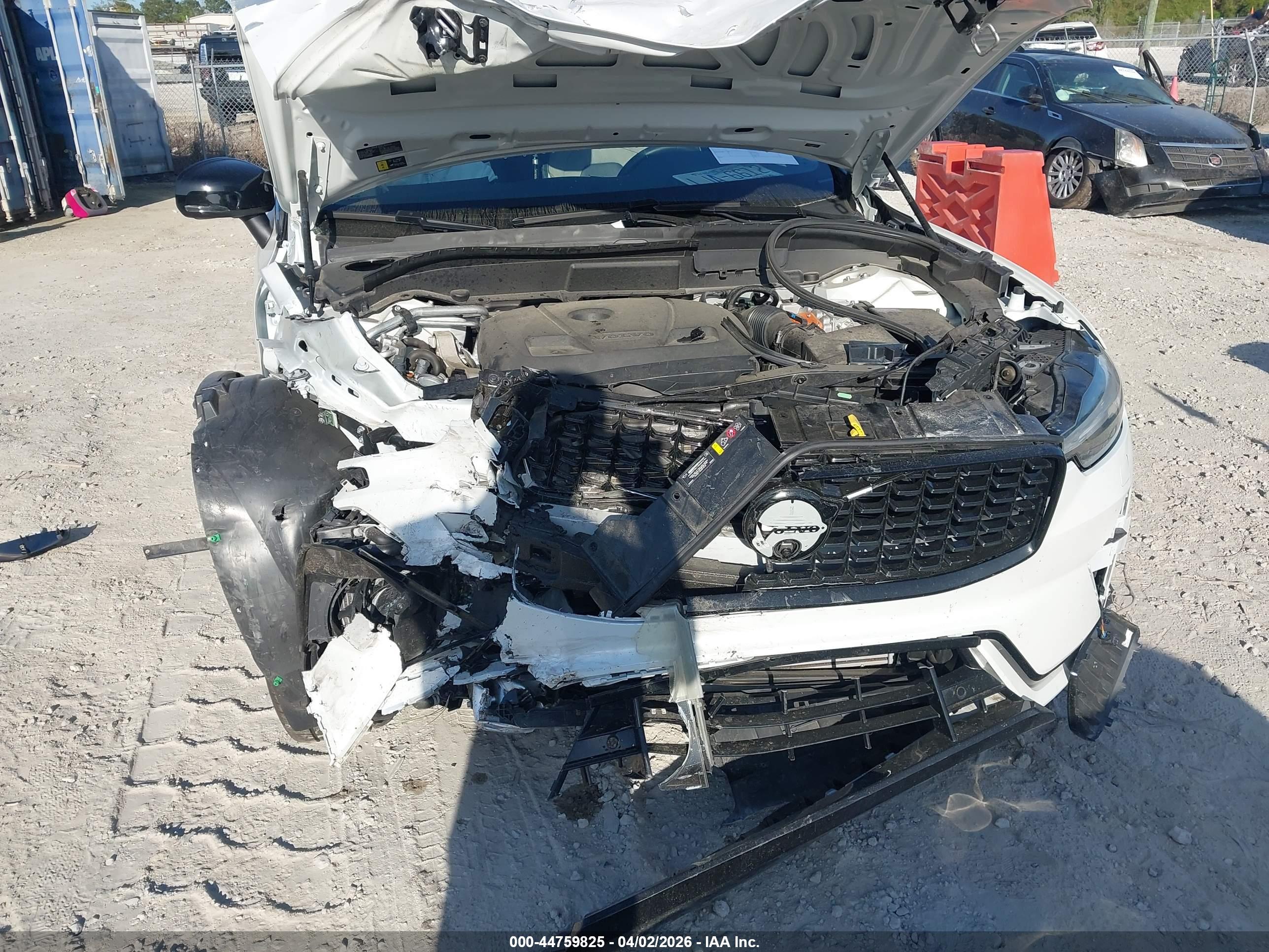 VOLVO XC60 image 6