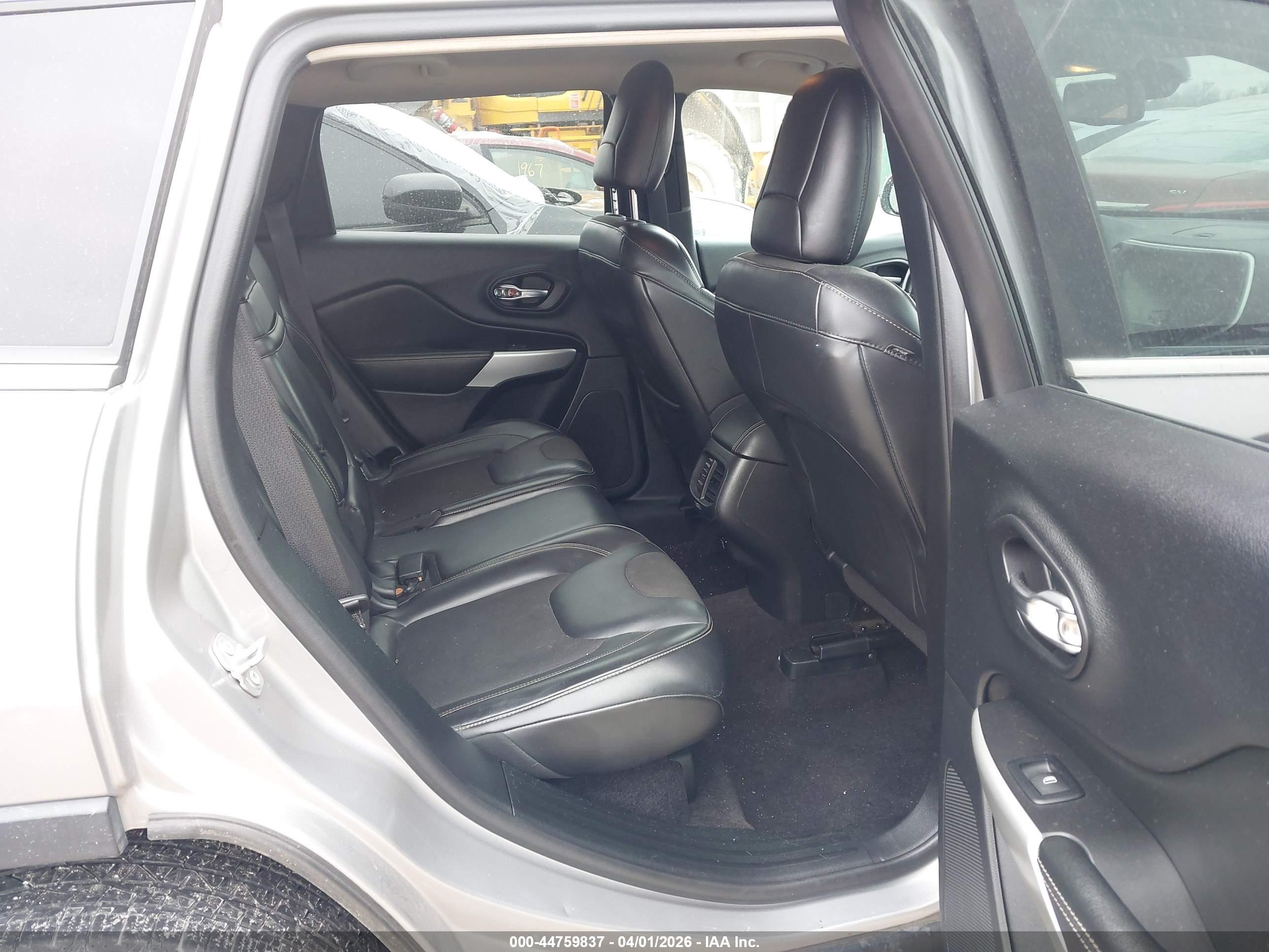 JEEP CHEROKEE image 8