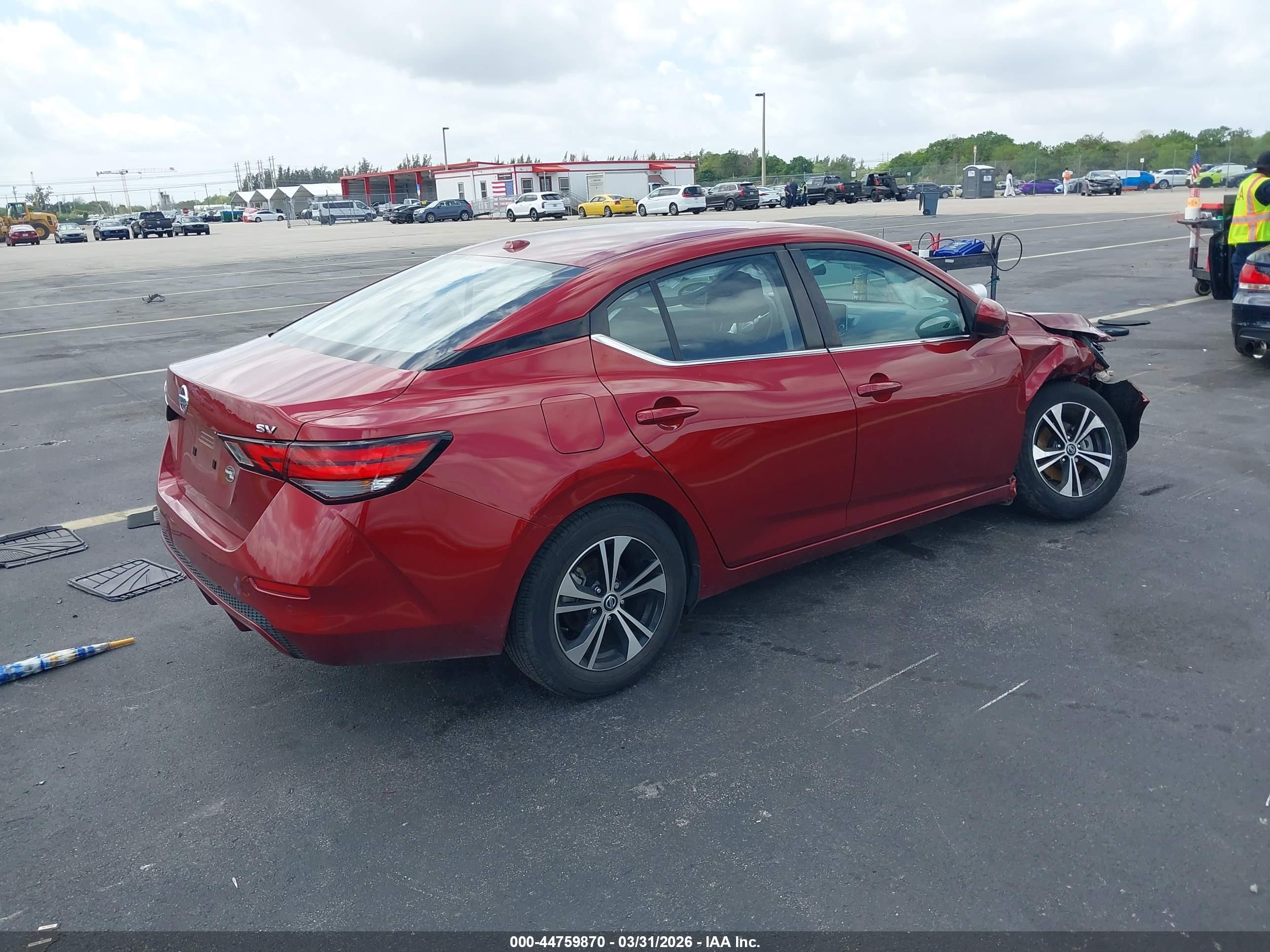 NISSAN SENTRA image 4