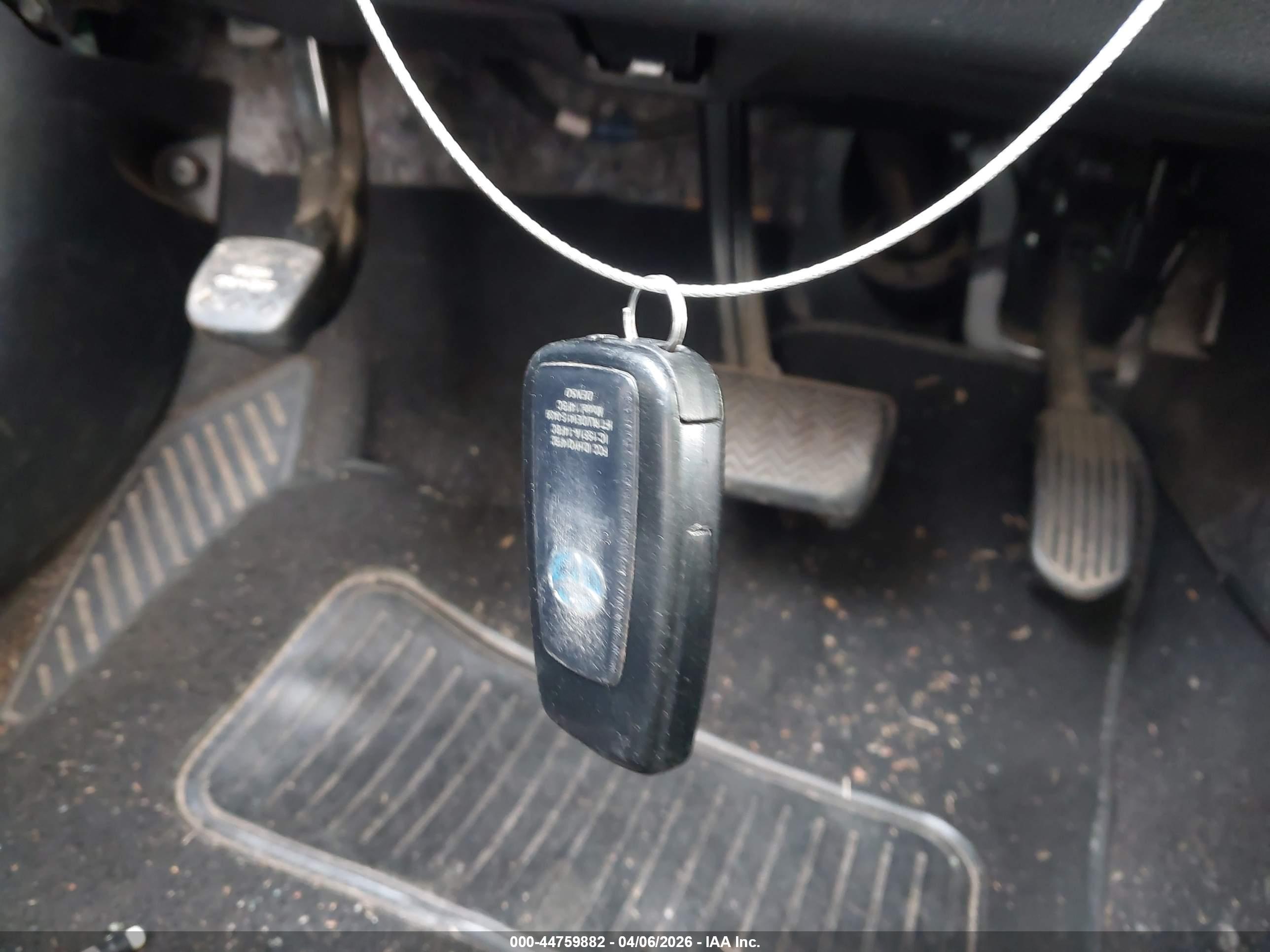 TOYOTA PRIUS image 11