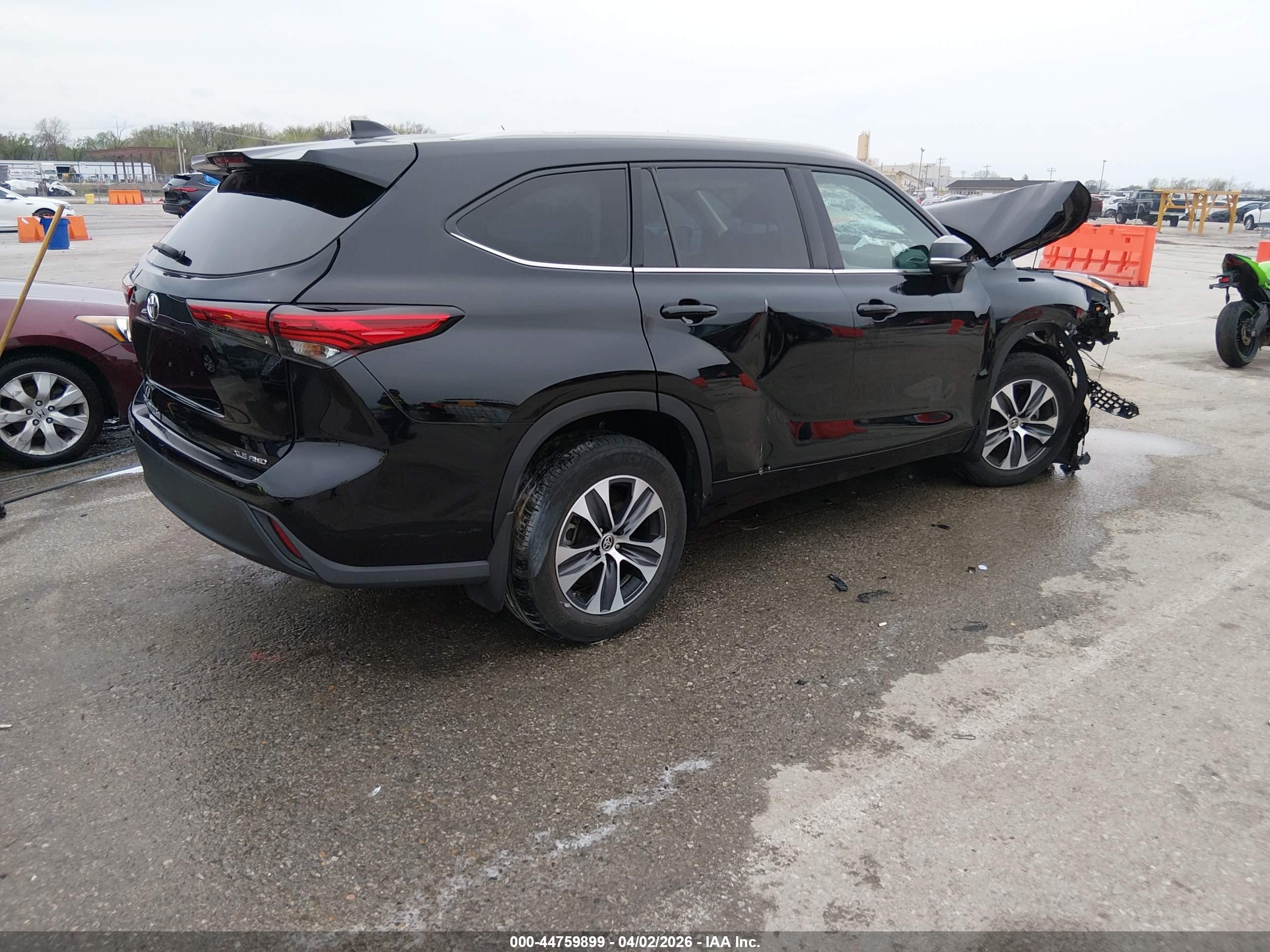 TOYOTA HIGHLANDER image 4