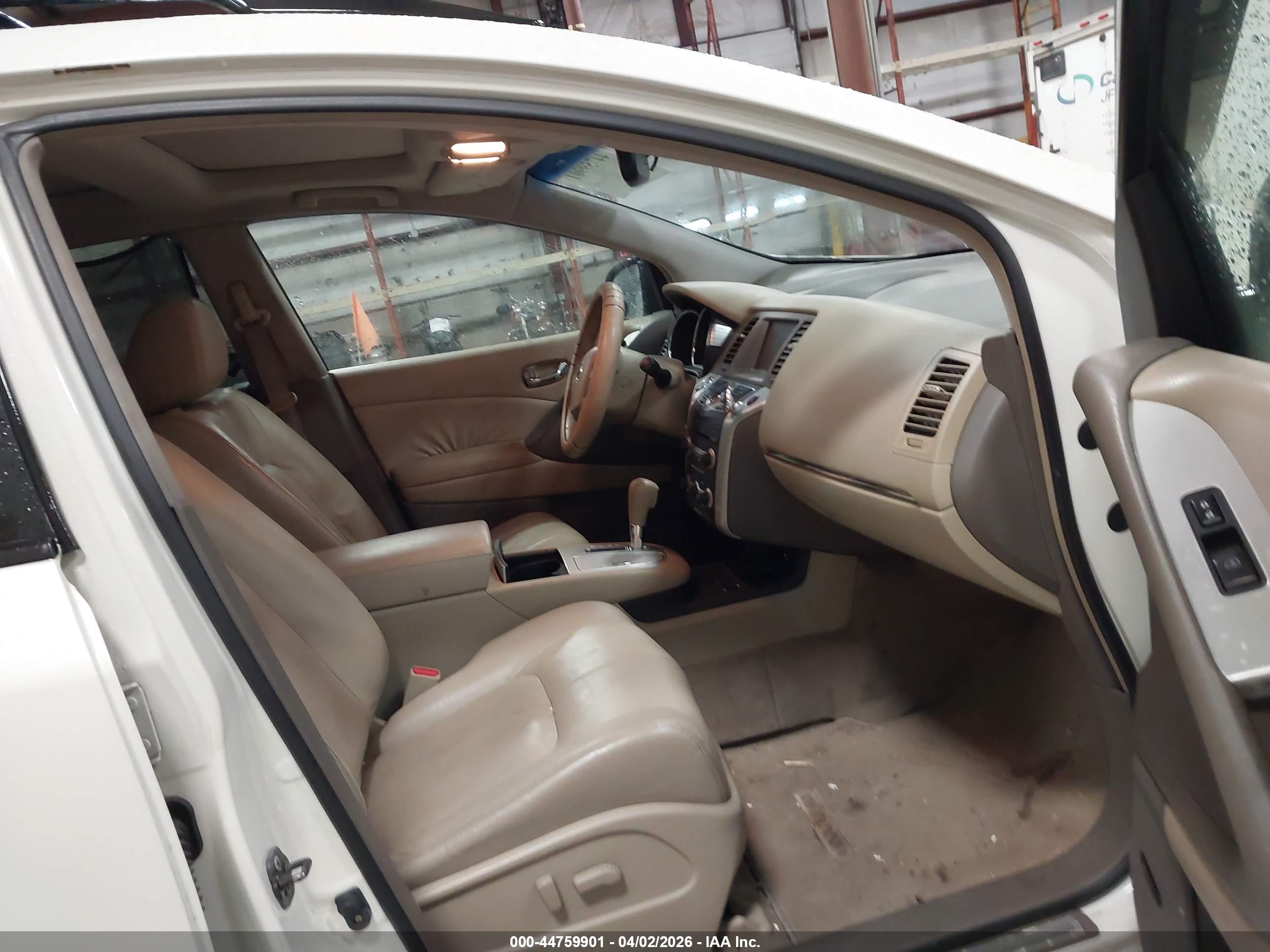 NISSAN MURANO image 5