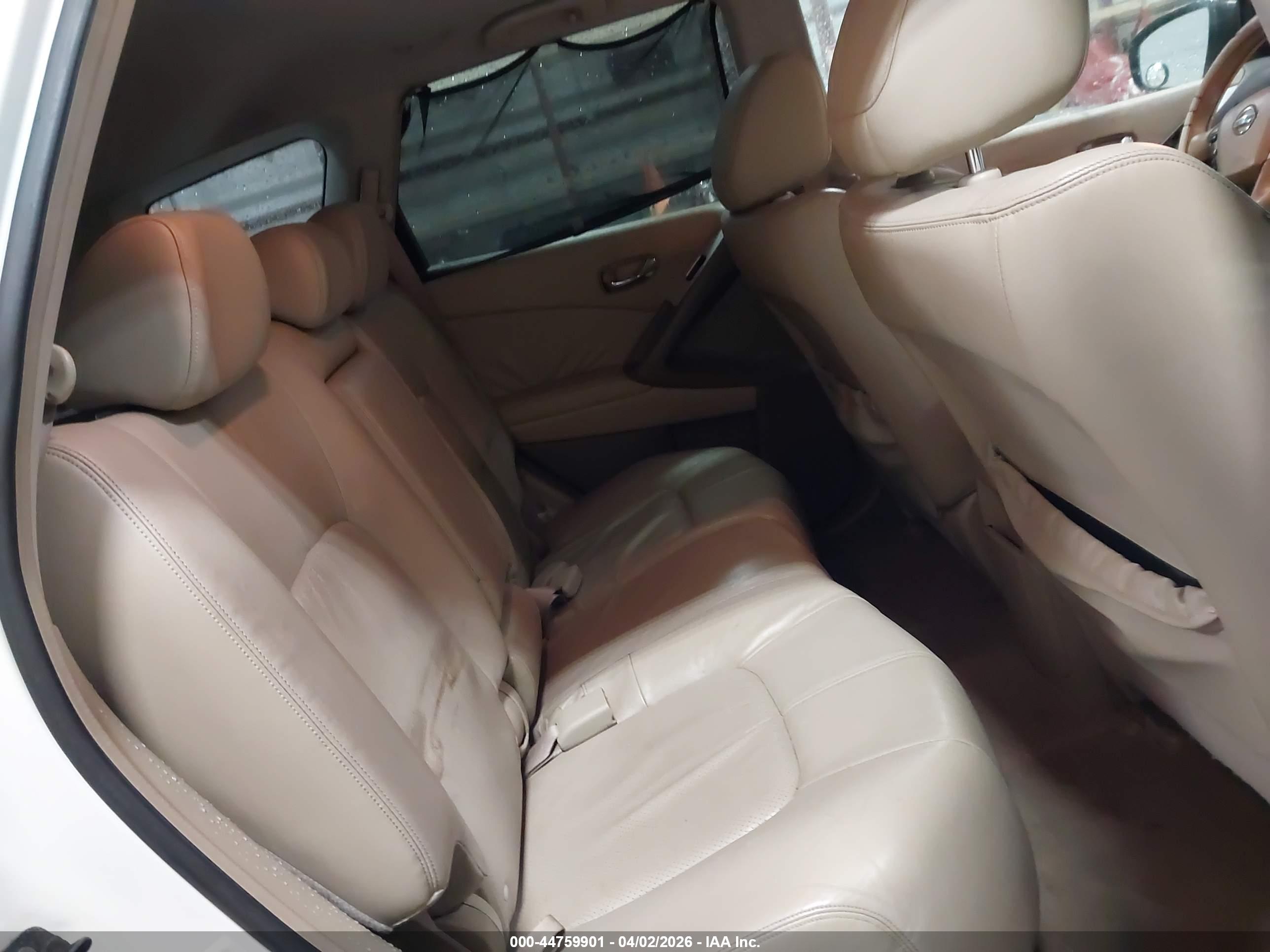 NISSAN MURANO image 8
