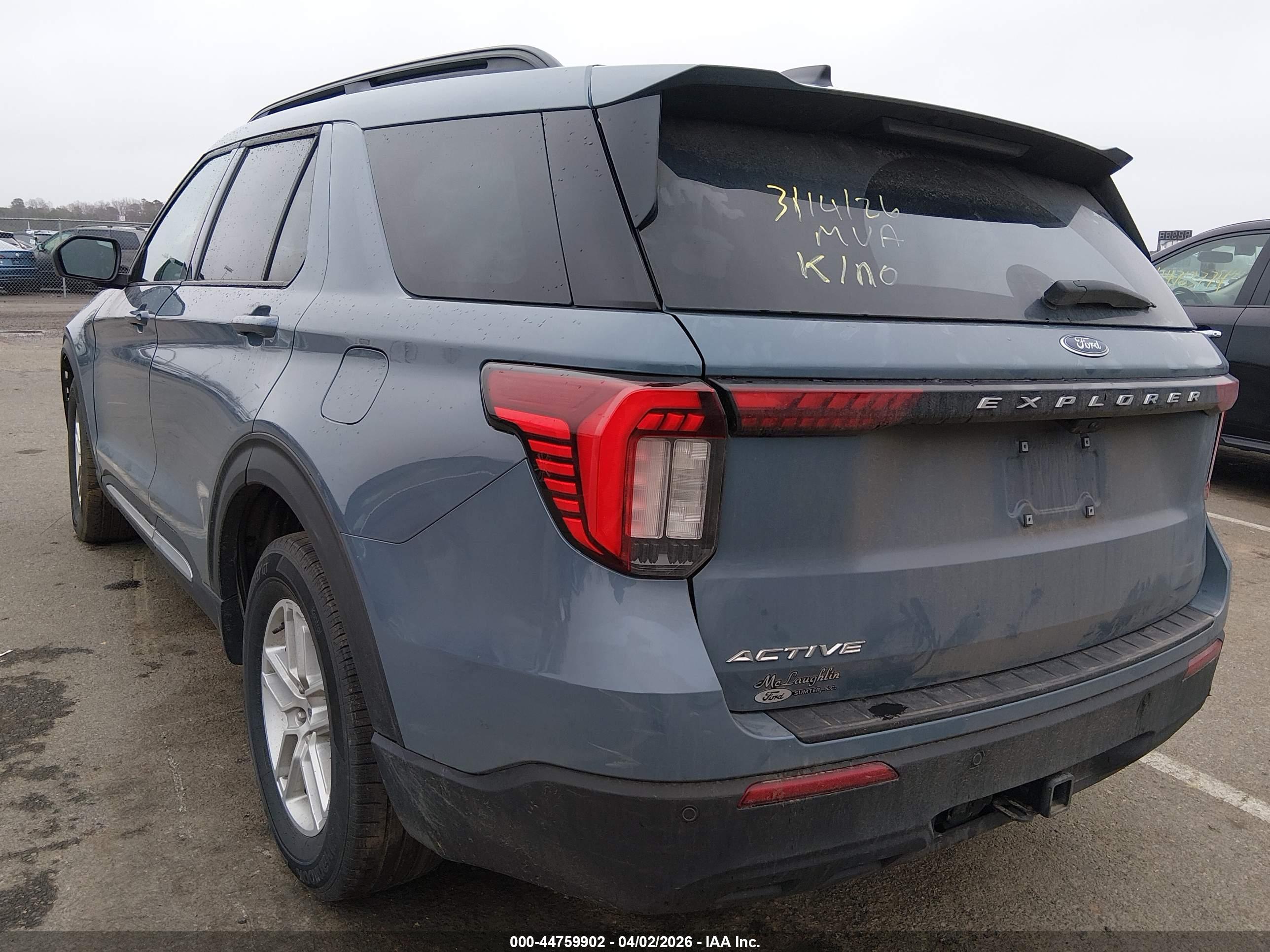 FORD EXPLORER image 3