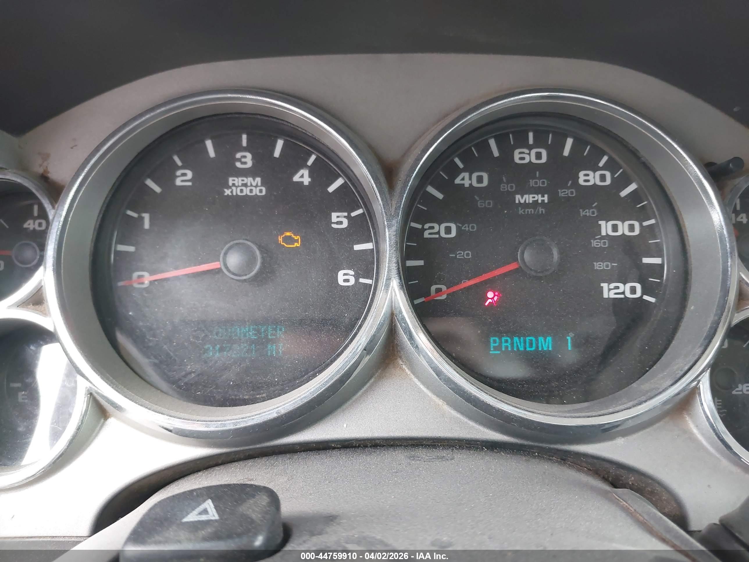 CHEVROLET SILVERADO image 7