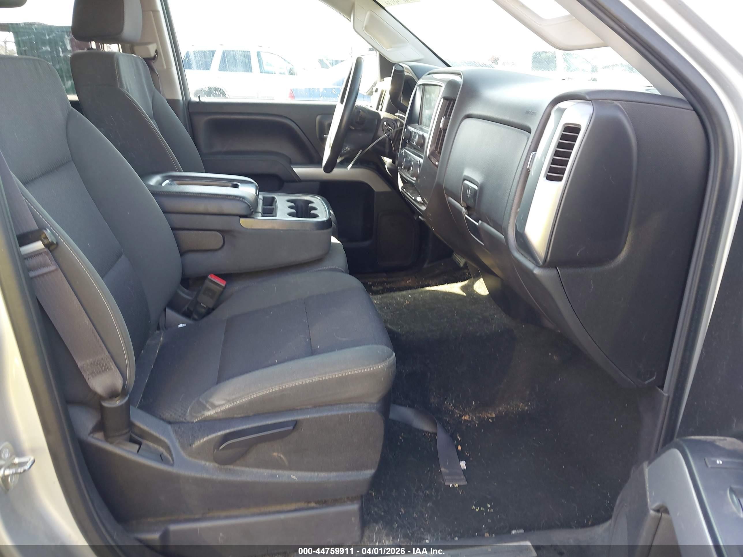 CHEVROLET SILVERADO image 5