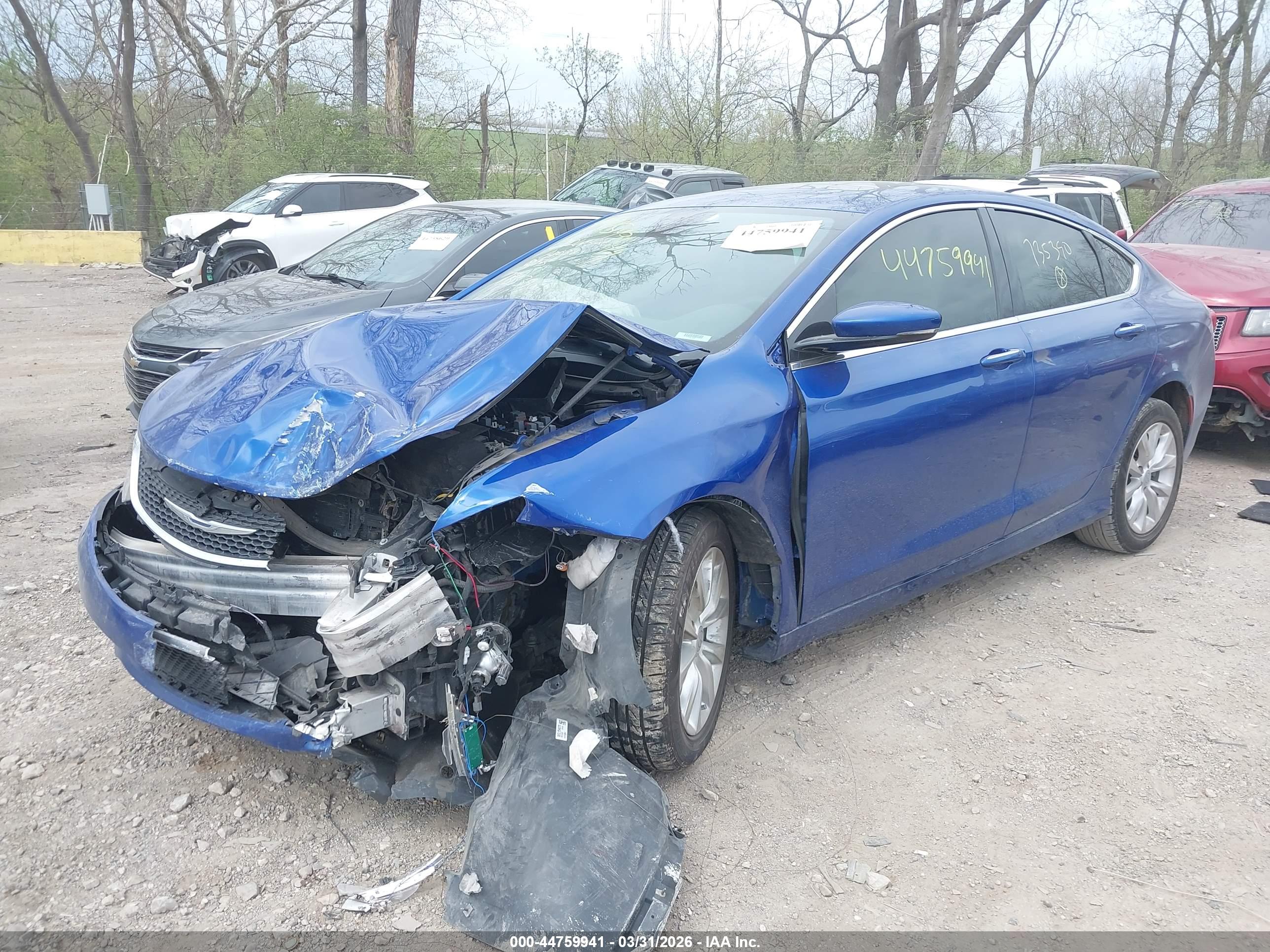 CHRYSLER 200 image 2