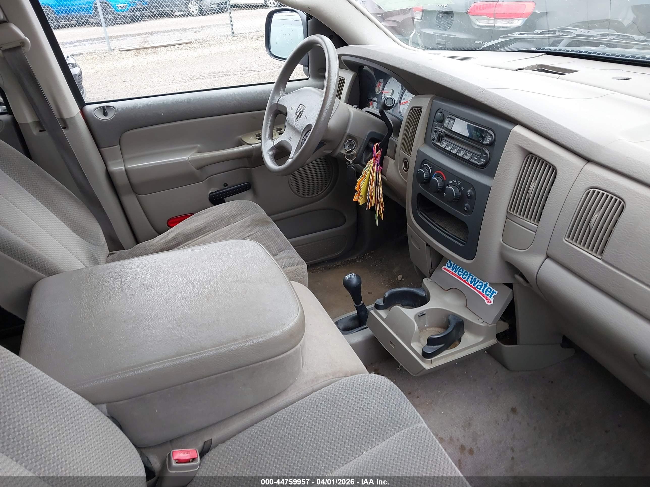 DODGE RAM image 5