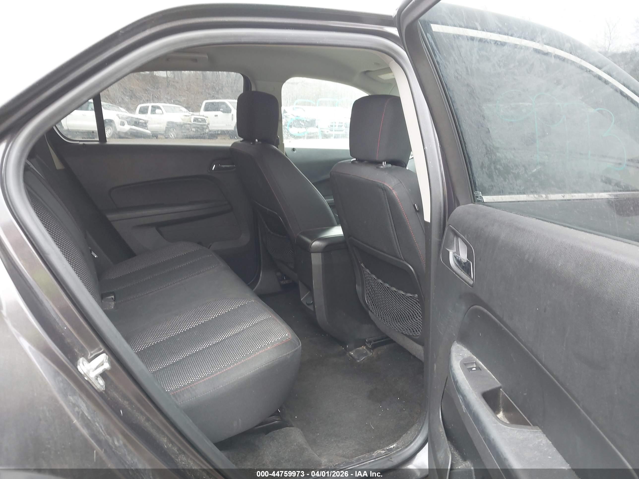 CHEVROLET EQUINOX image 8